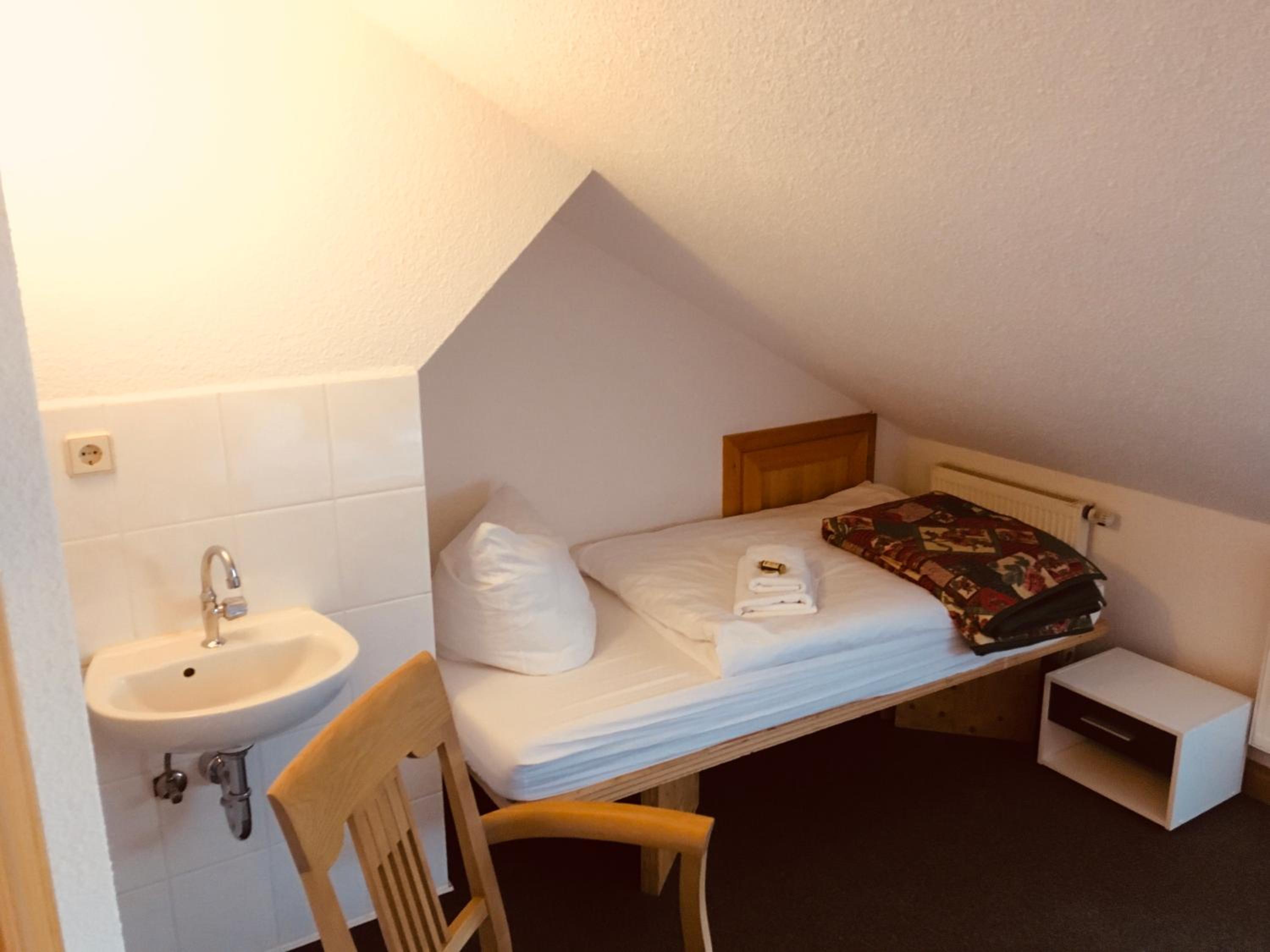 Mixed Dormitory Room photo 1