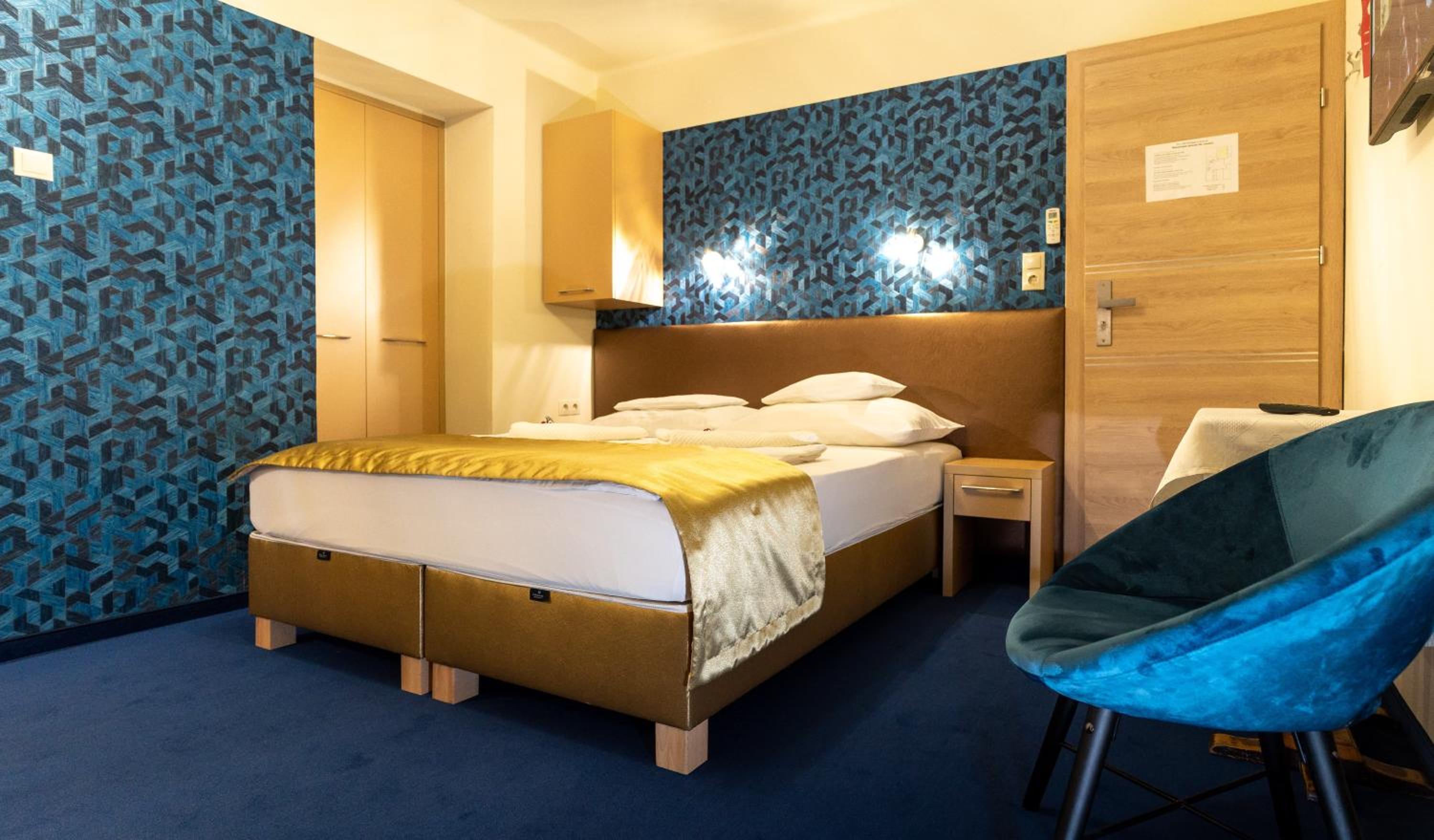 Triple Room - Photo 15
