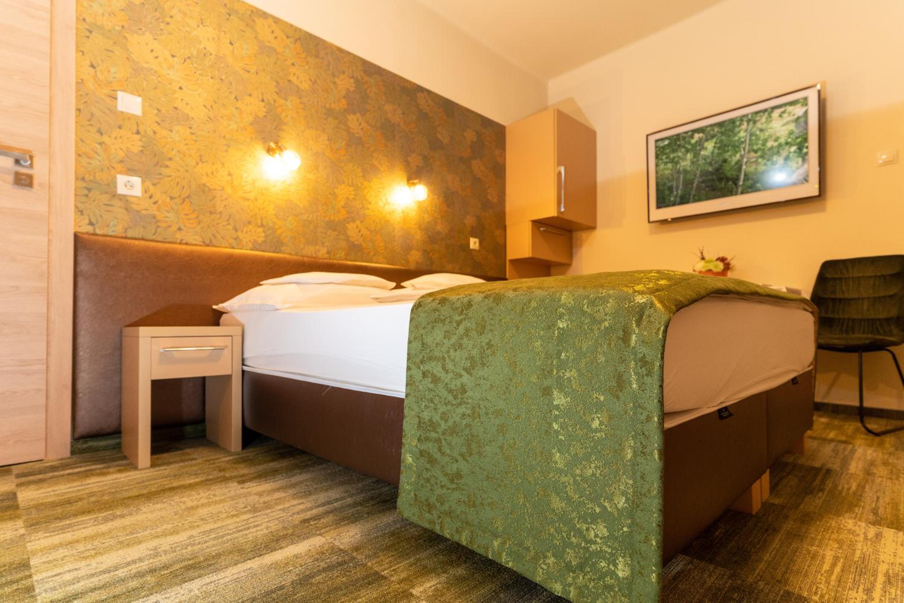 Triple Room - Photo 22
