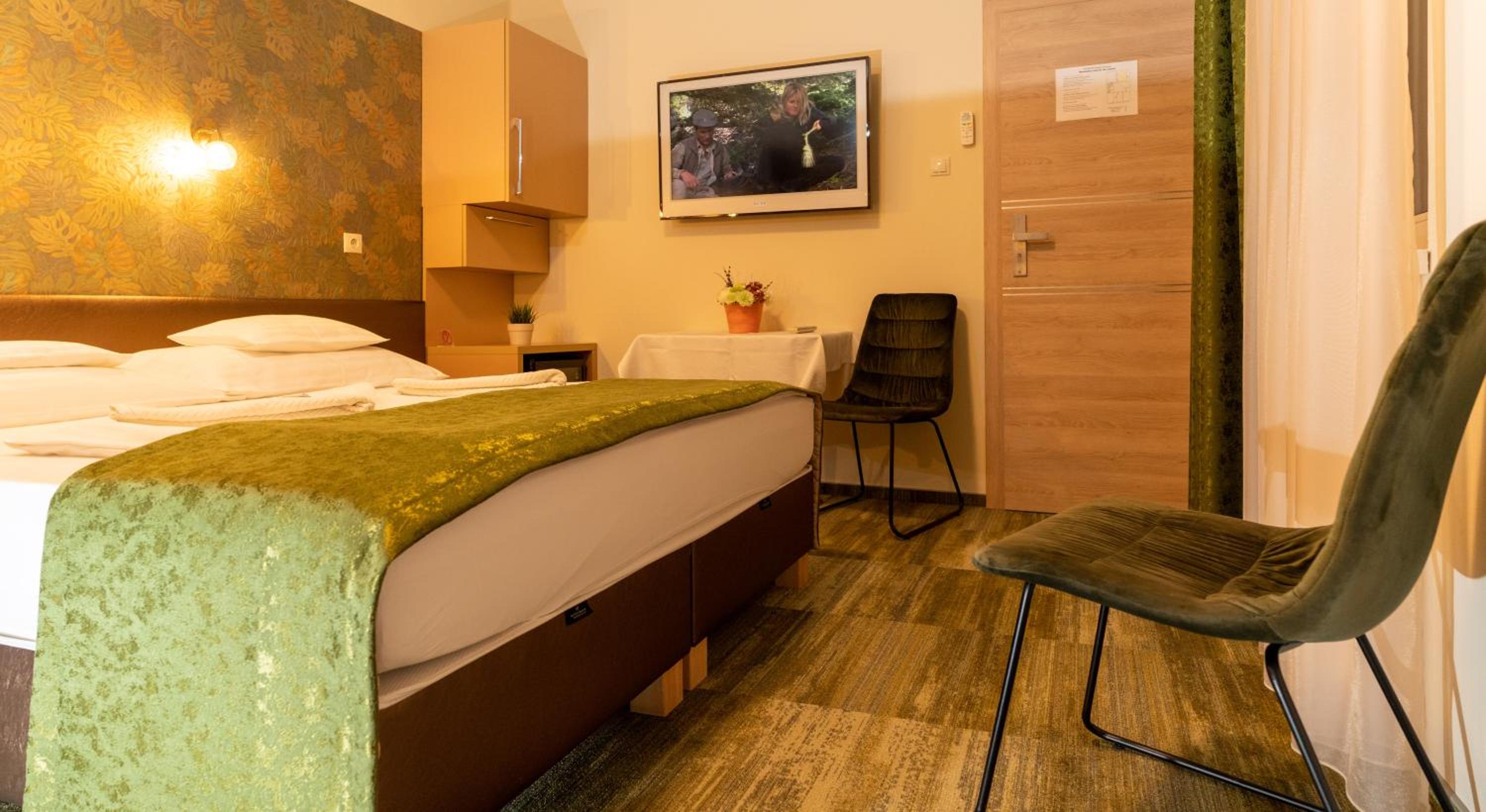 Triple Room - Photo 24