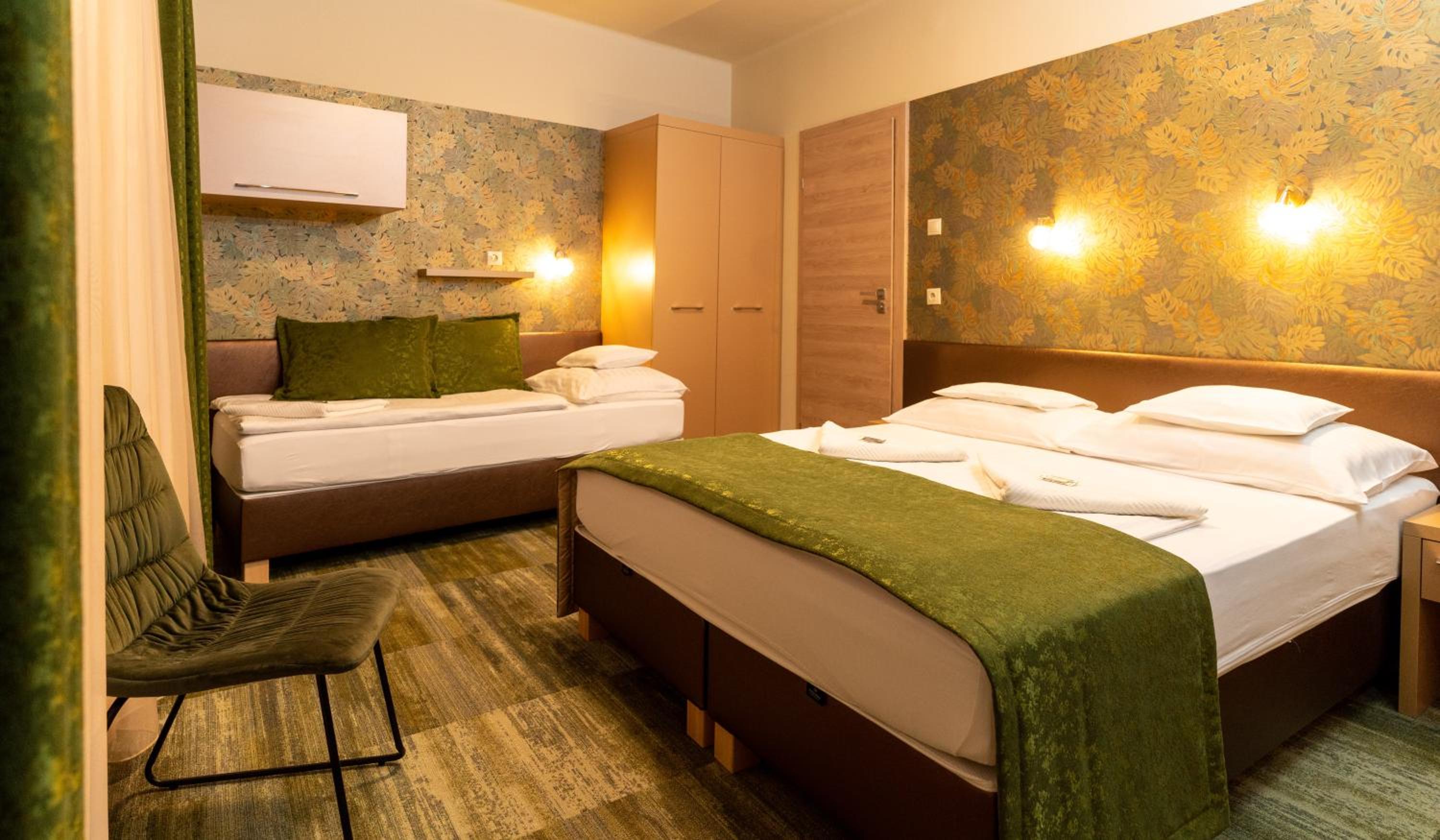 Triple Room - Photo 27
