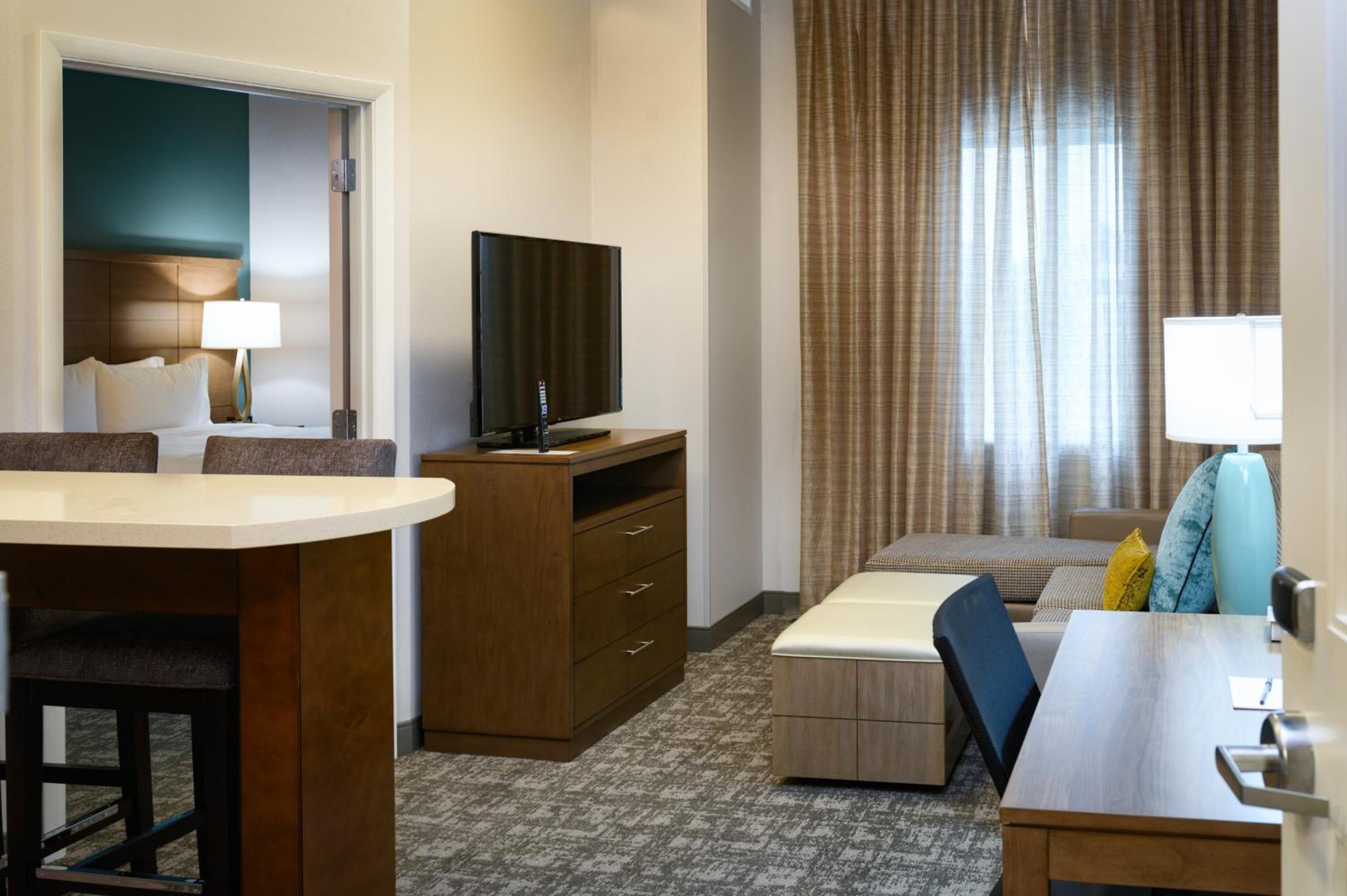 One-Bedroom King Suite photo 1
