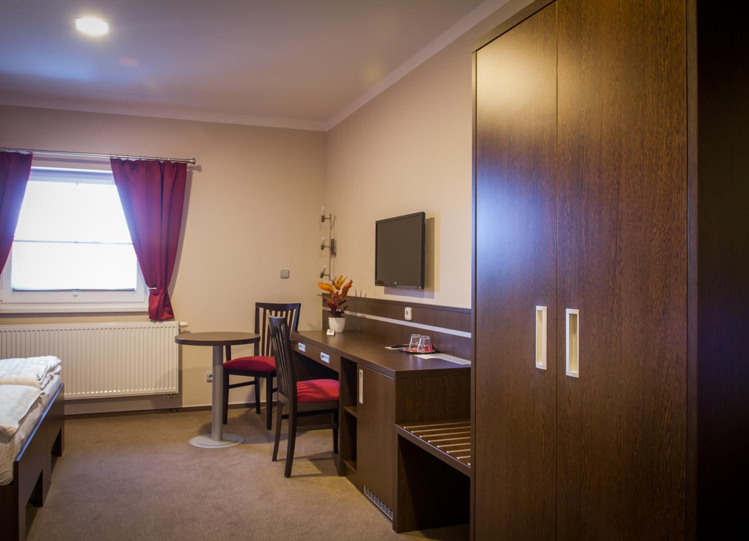 Double or Twin Room photo 1