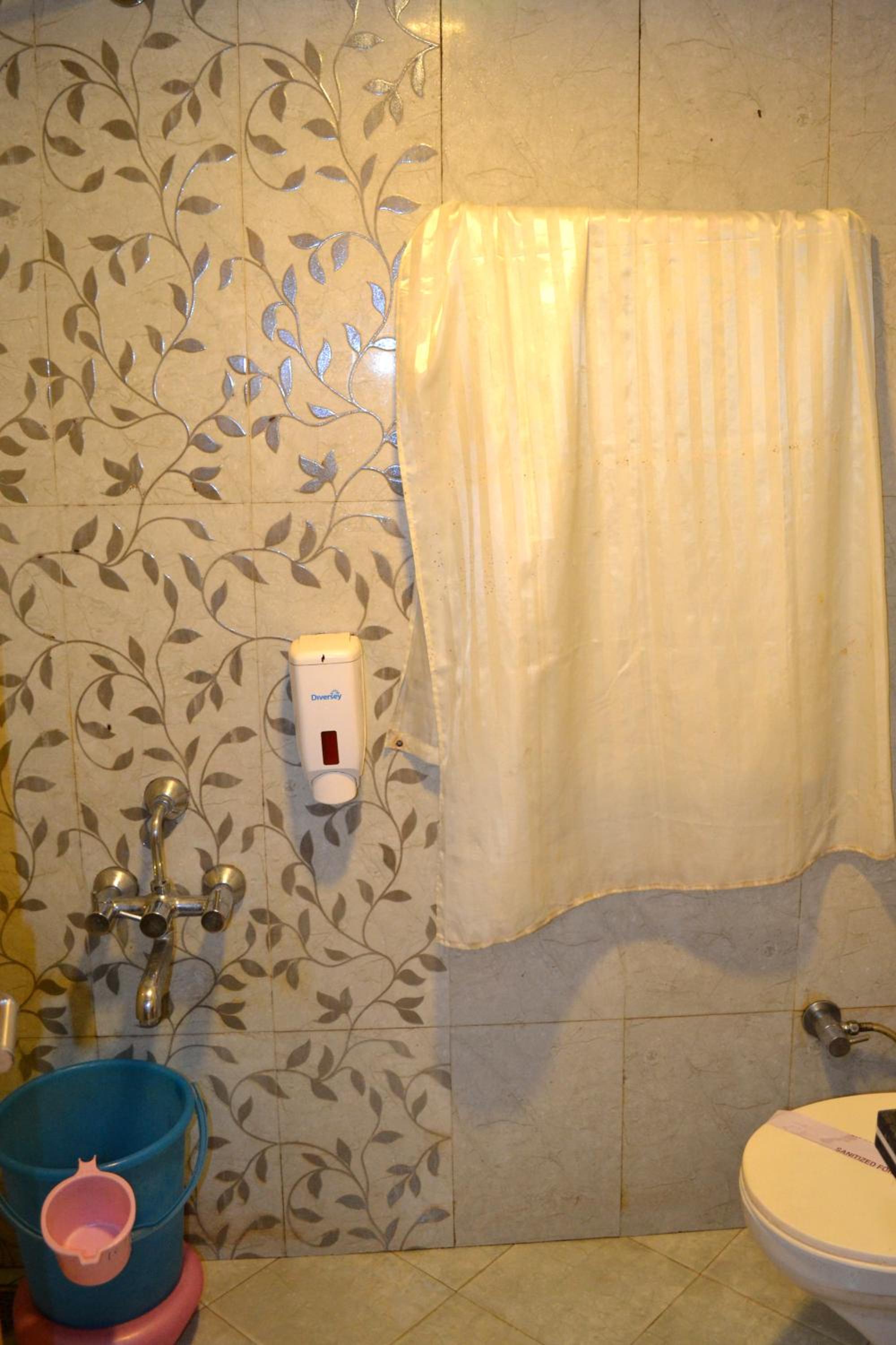 Family Room - Photo 22