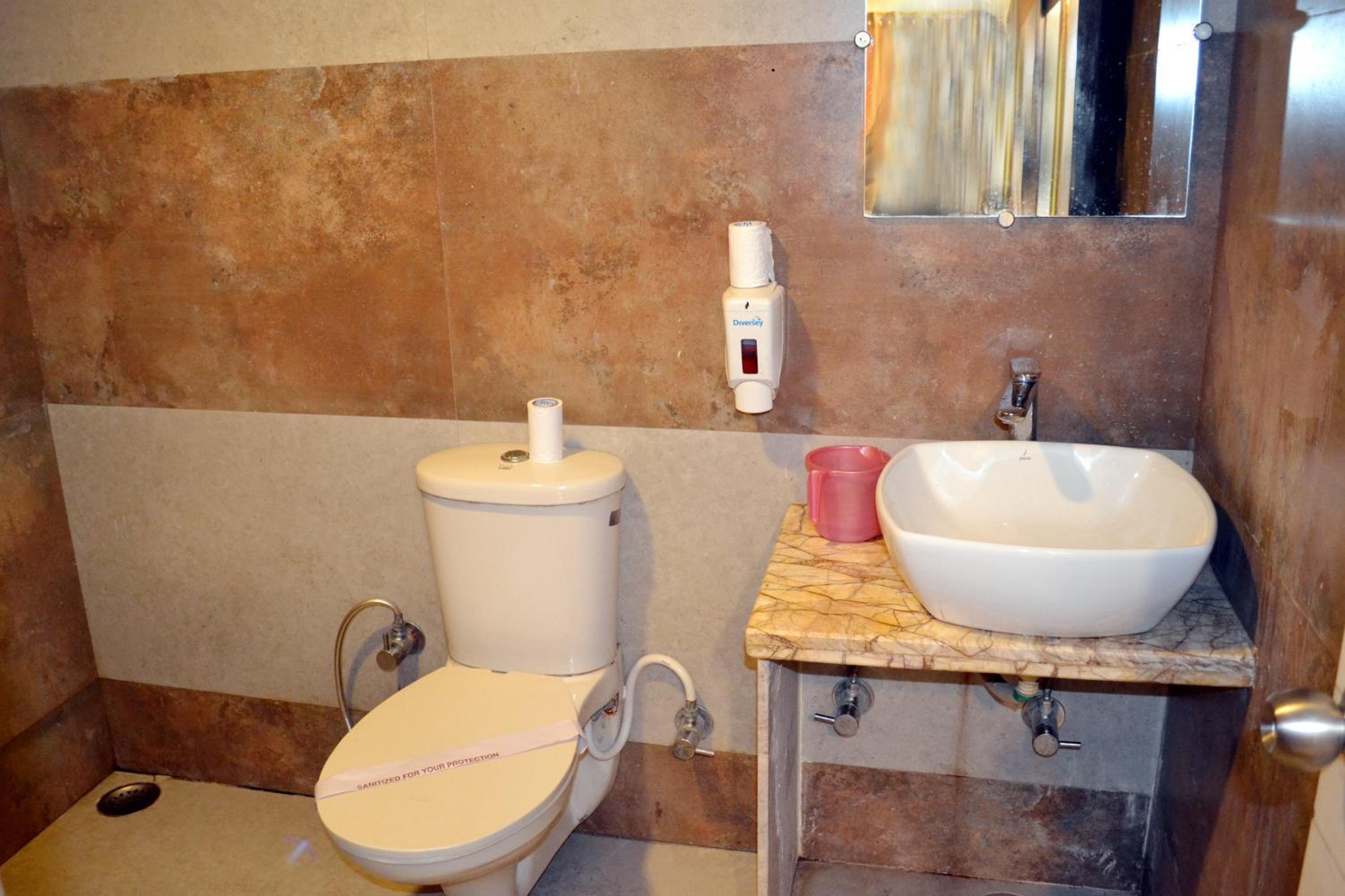 Family Room - Photo 15