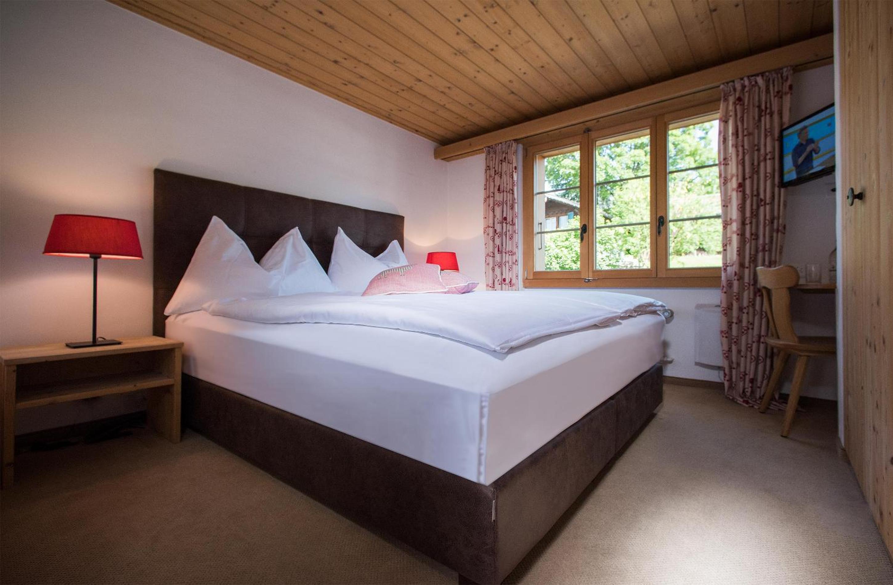 Standard Double Room - Photo 5