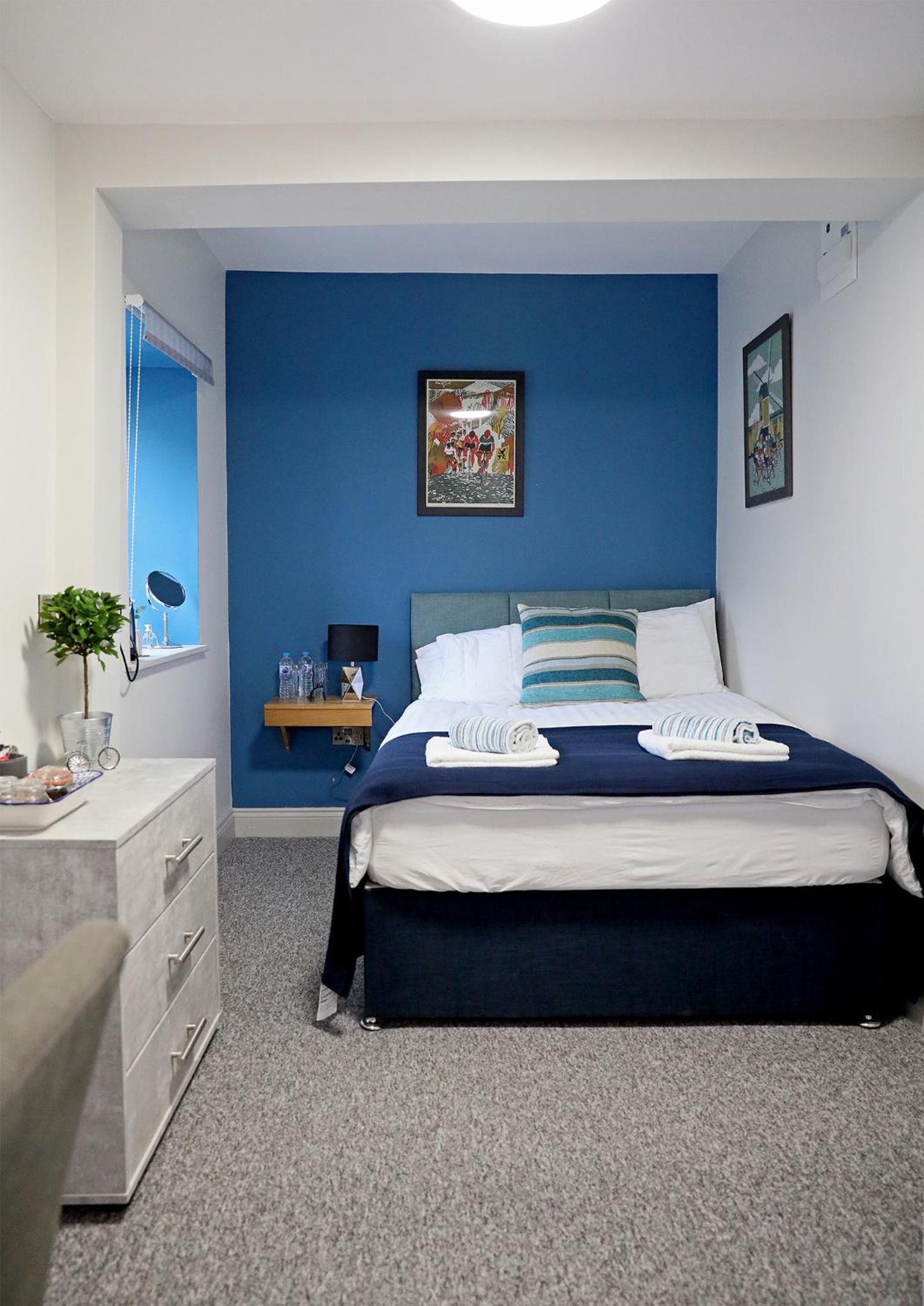 Deluxe Double Room with Shower