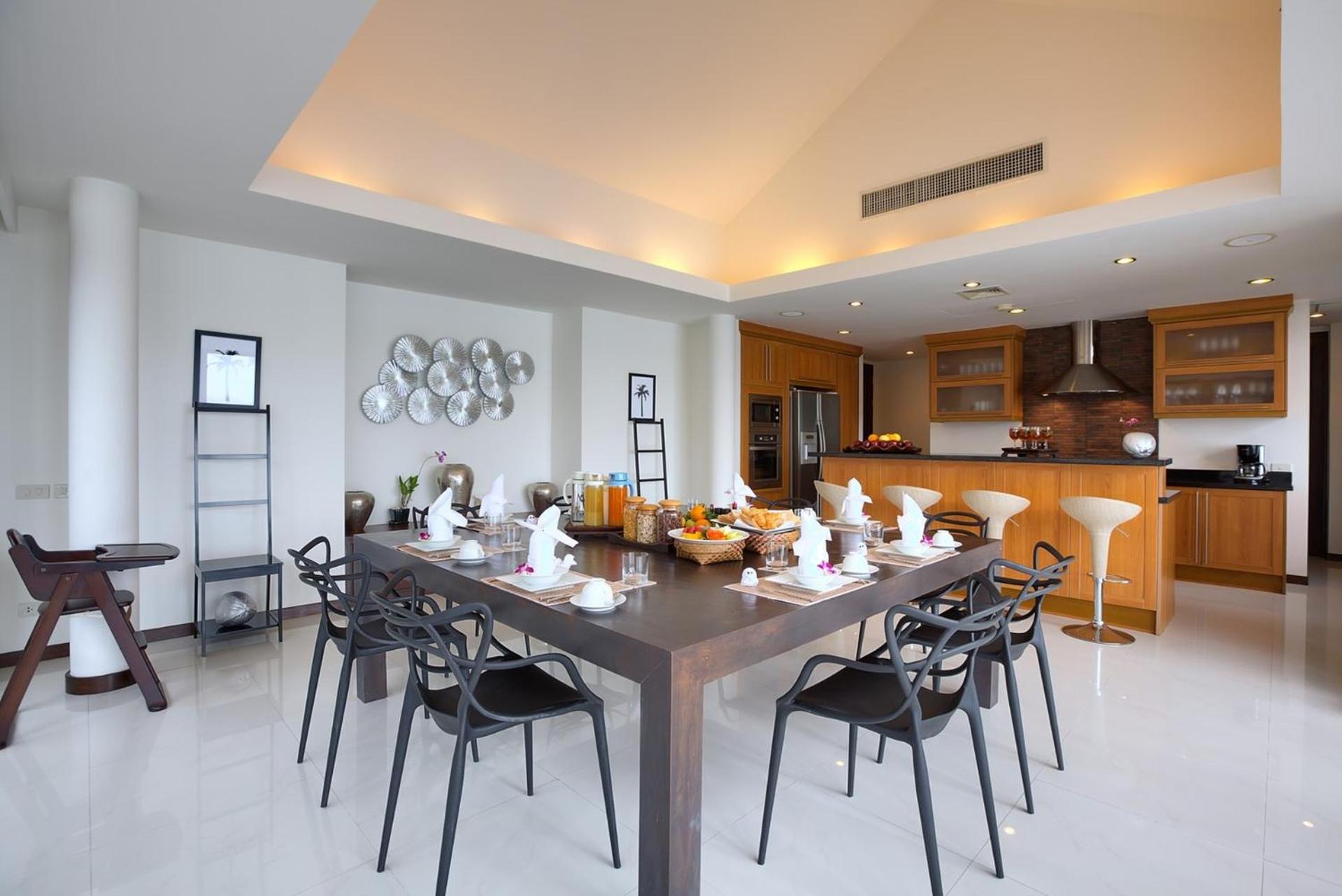 Baan Benjamart 4BR Beachfront | Chef, Infinity Pool, Kayaks photo 2