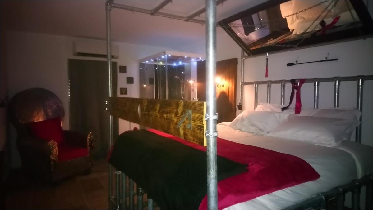 Superior King Room photo 2