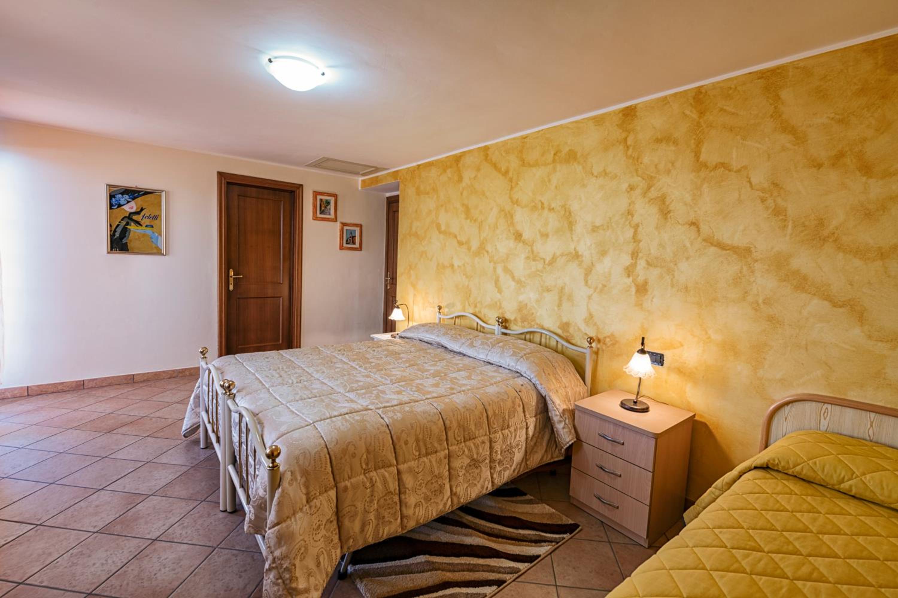 Double Room - Photo 1