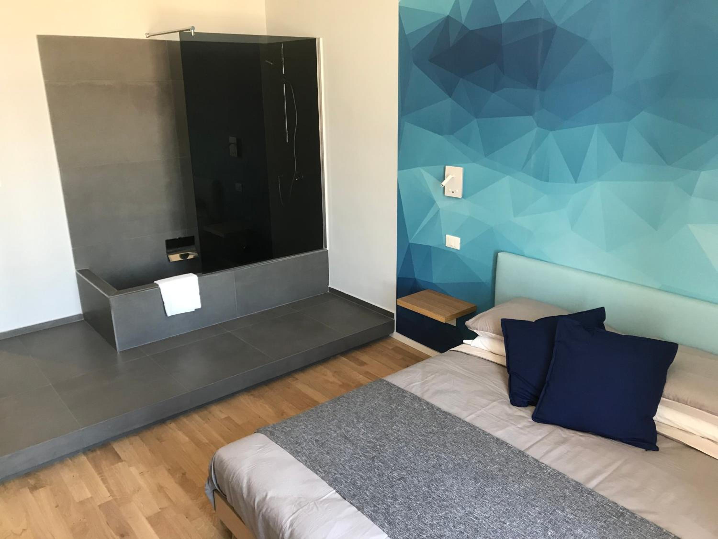 Junior Suite with Mountain View - Photo 2