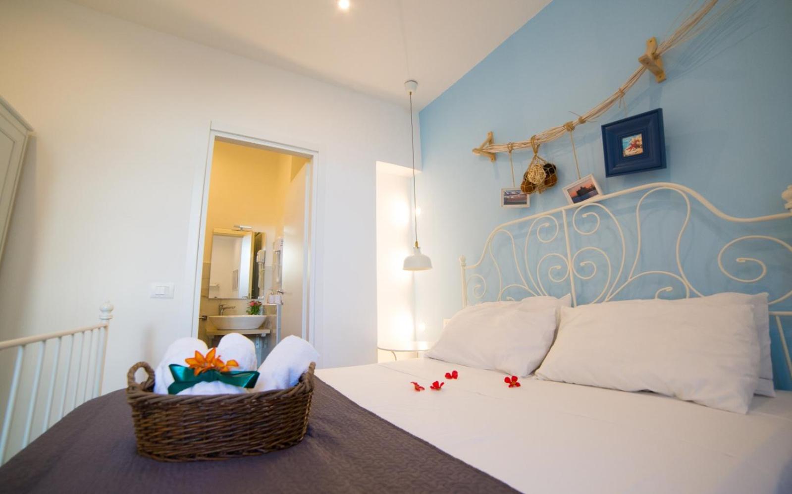 Studio Apartment photo 3