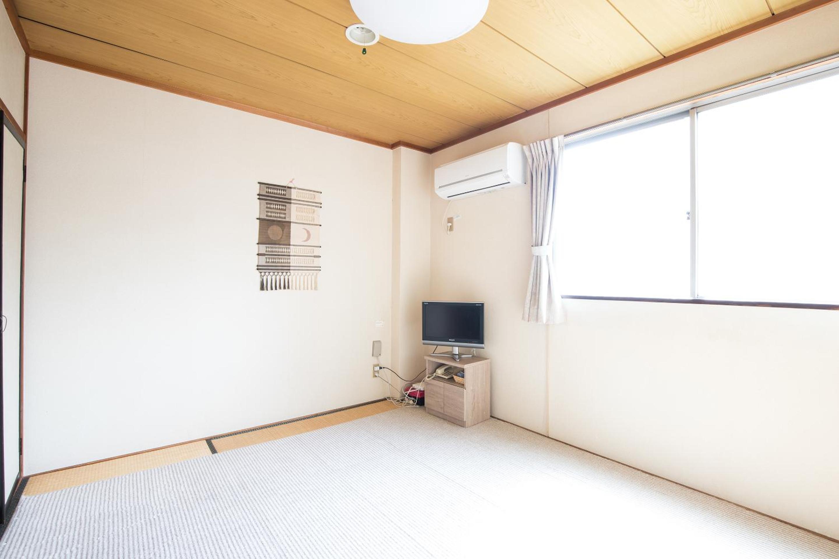 Japanese-StyleTriple Room - Smoking photo 3
