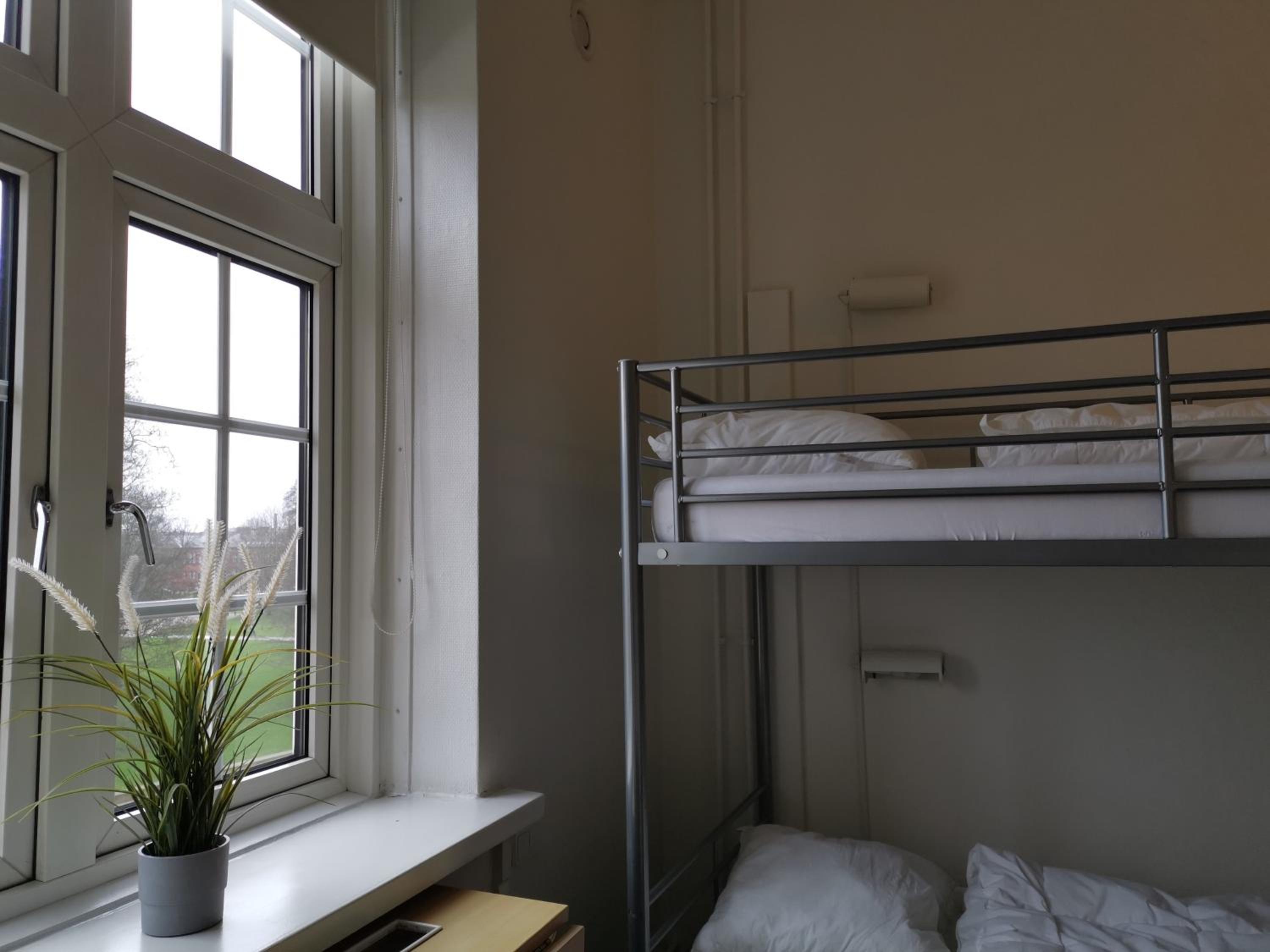 Triple Room with Private Bathroom photo 2