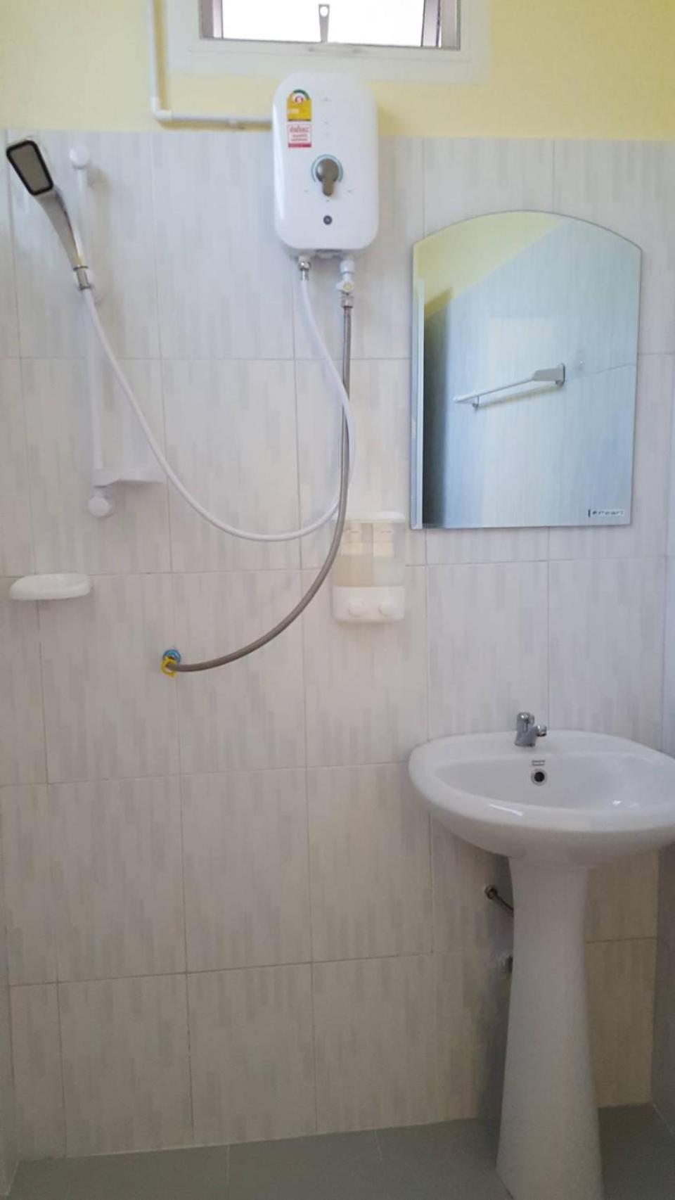 Standard Double or Twin Room - Photo 61