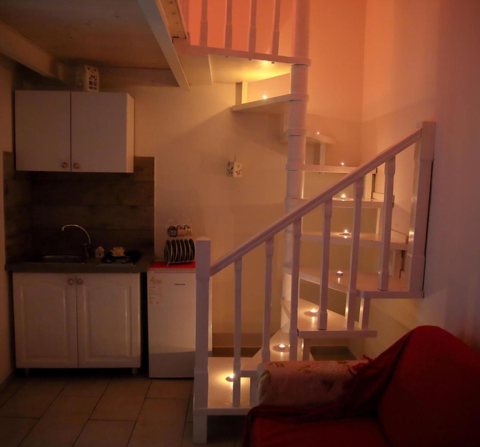 Quadruple Room - Photo 8