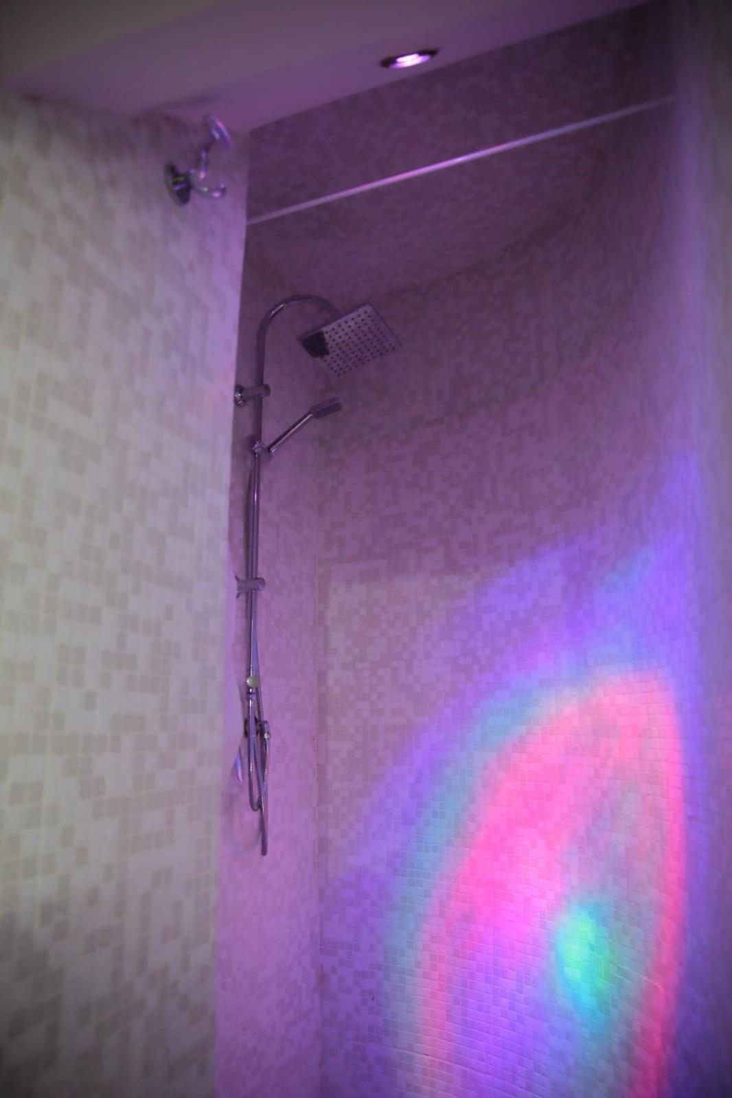 Quadruple Room - Photo 15
