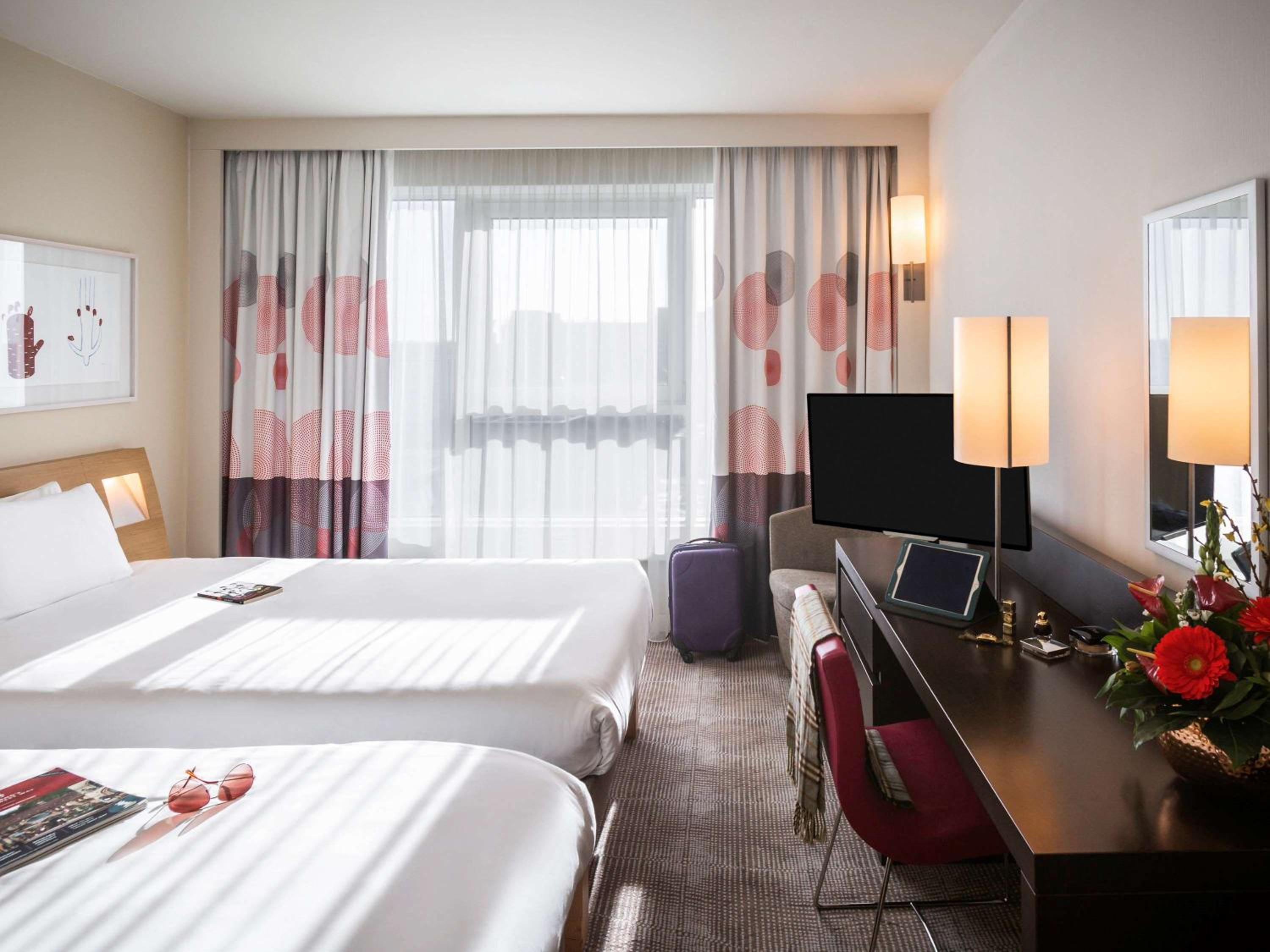 Standard Twin Room - Photo 3