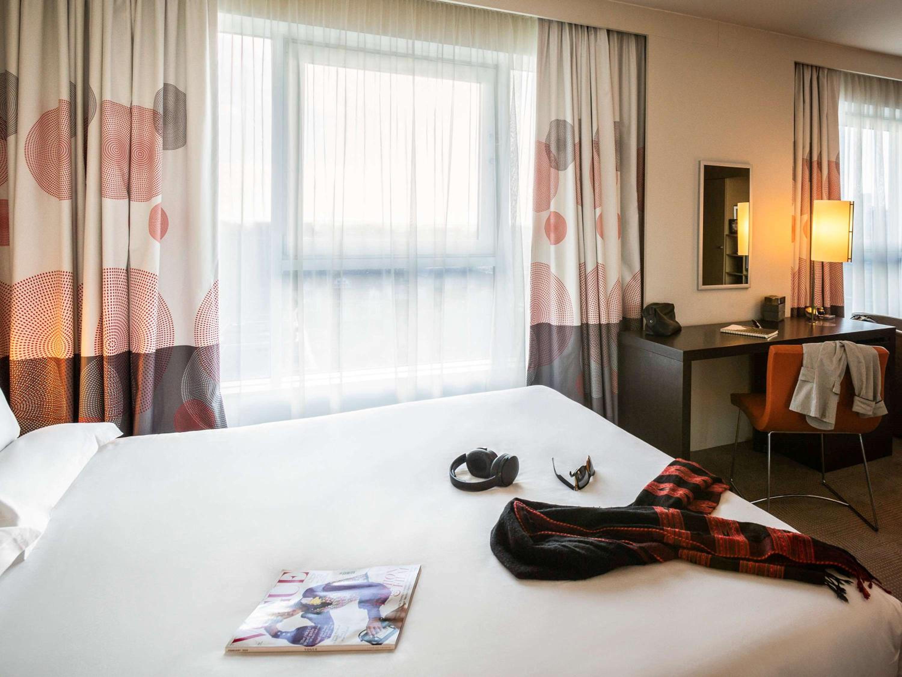 Executive Room - Photo 6