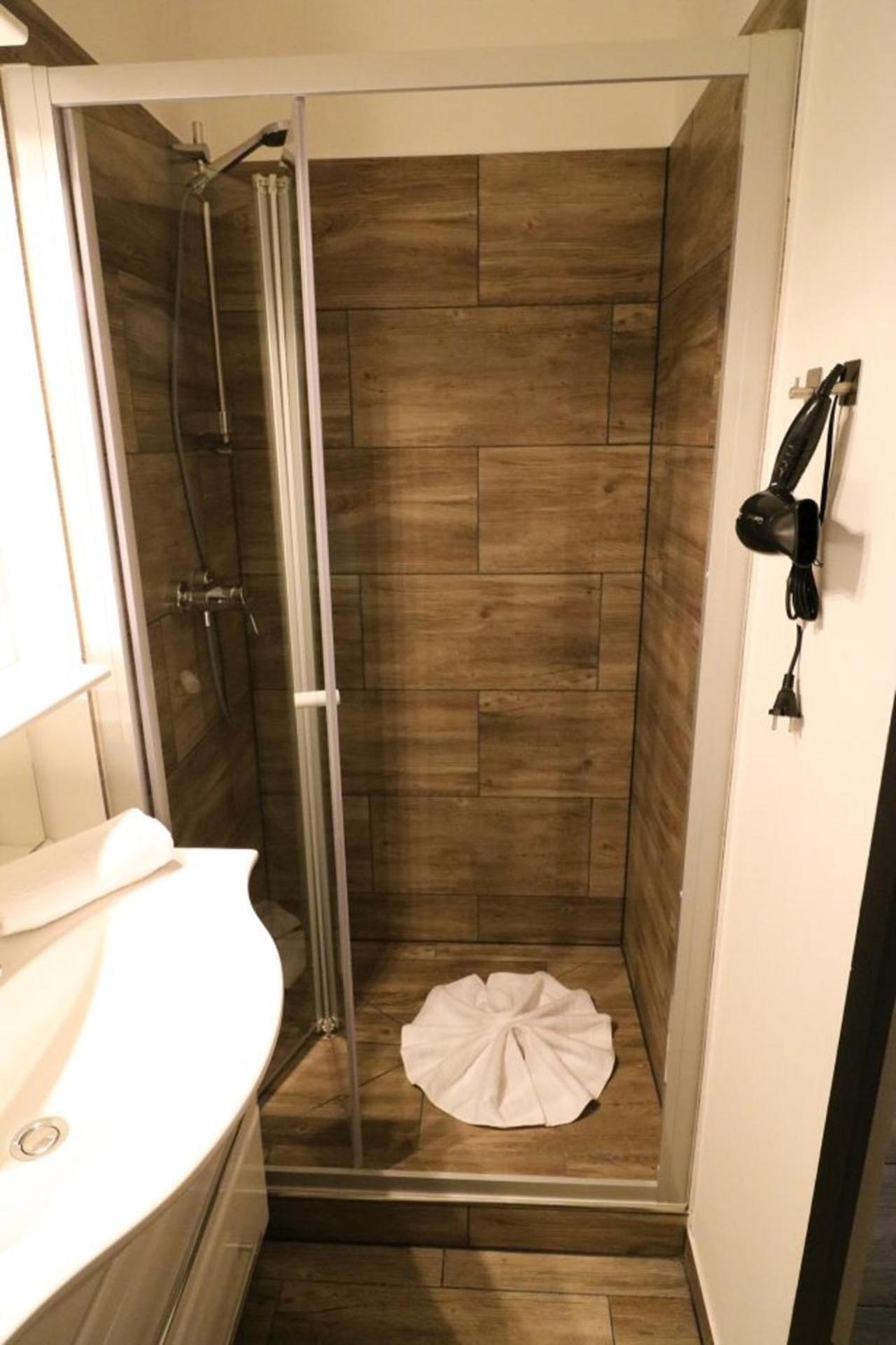 Superior Double Room - Photo 6