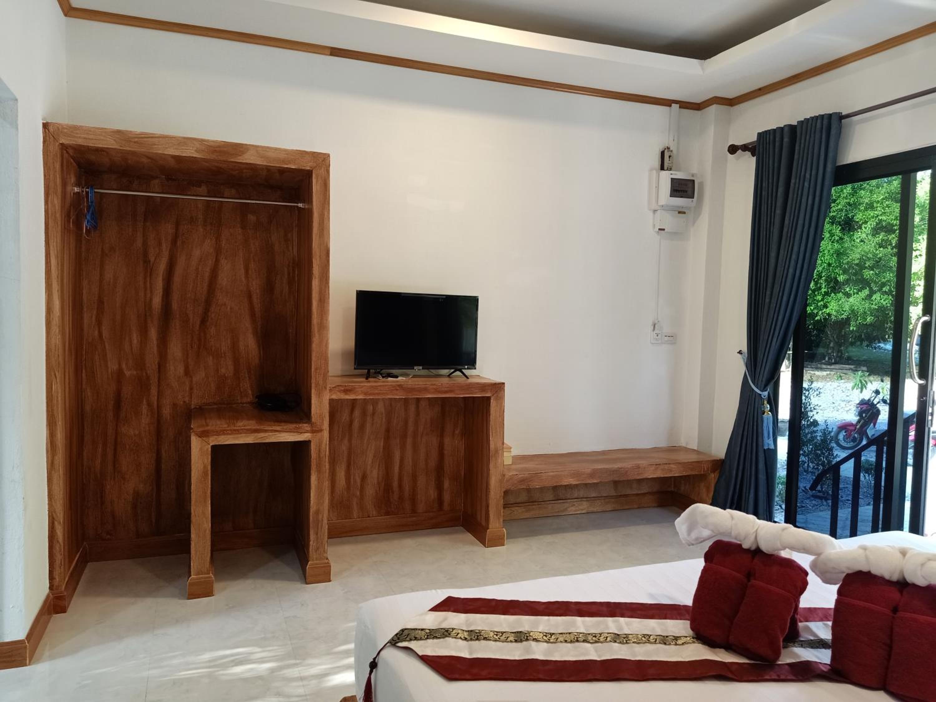 King Room with Balcony photo 3
