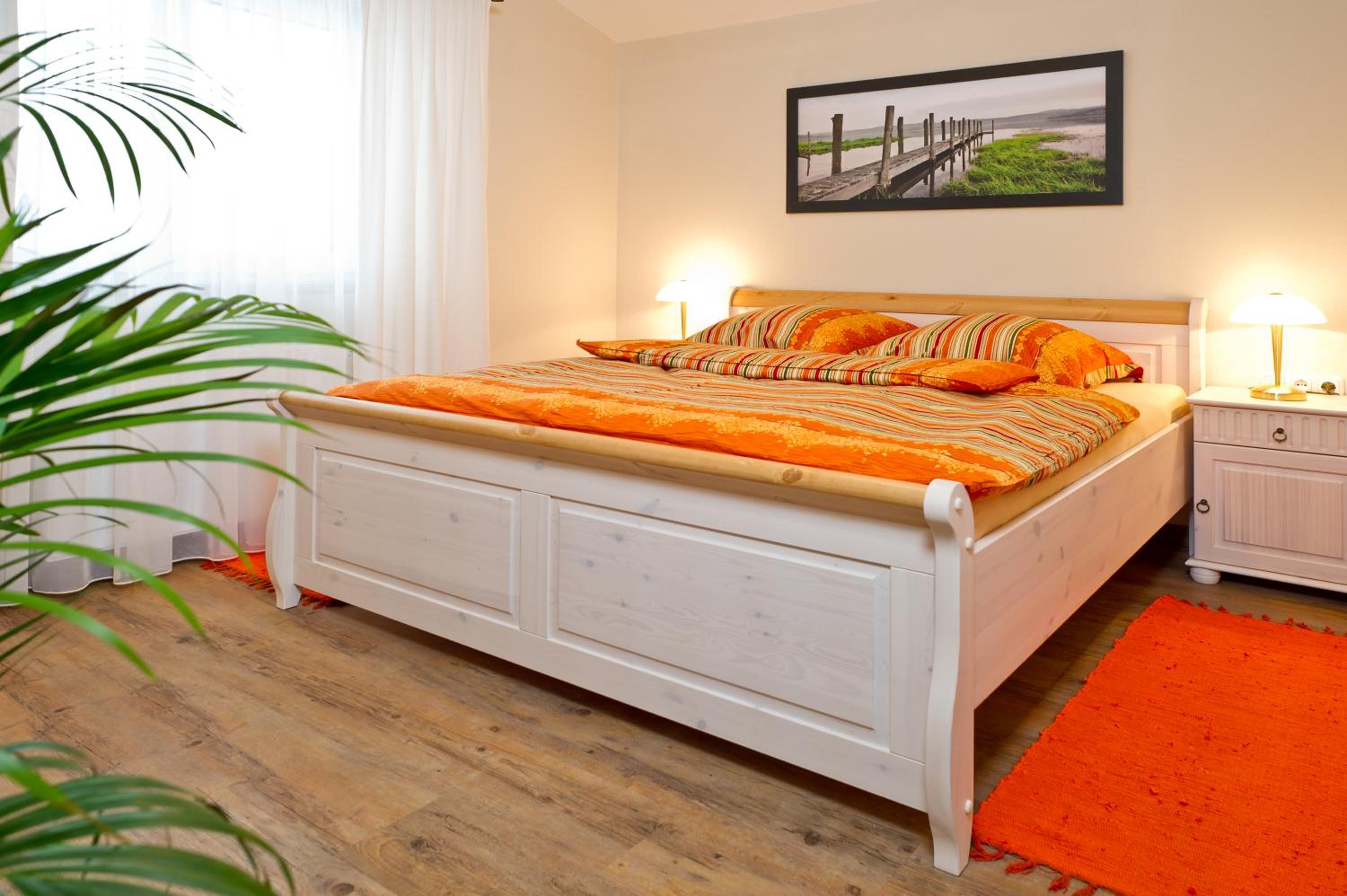 One-Bedroom Apartment with Balcony photo 1
