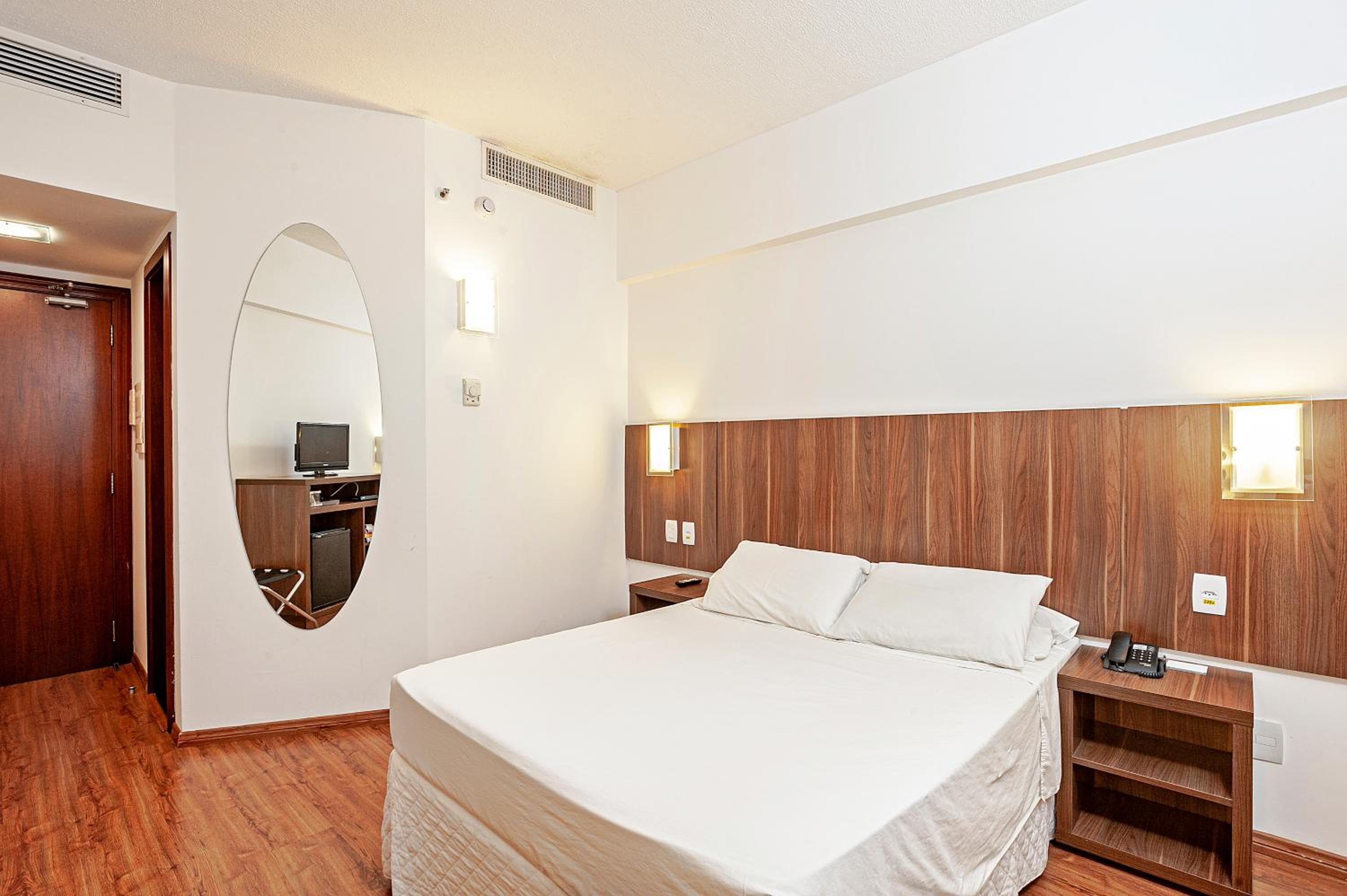 Double Room - Photo 3