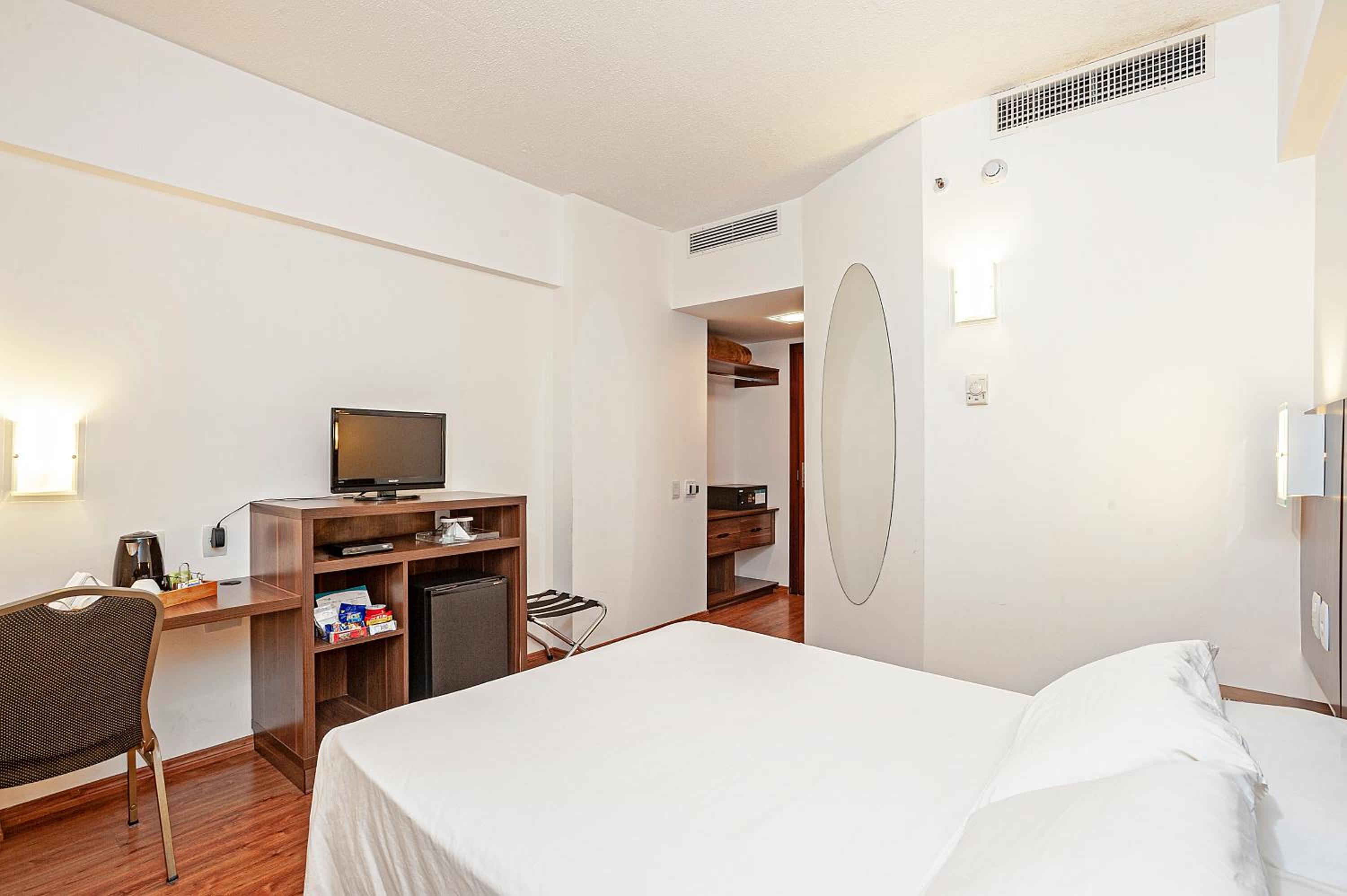 Double Room - Photo 5