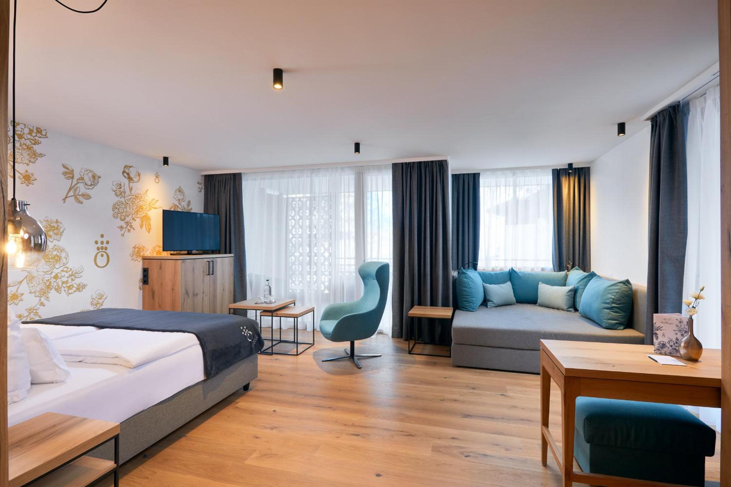 Superior Suite - Photo 1