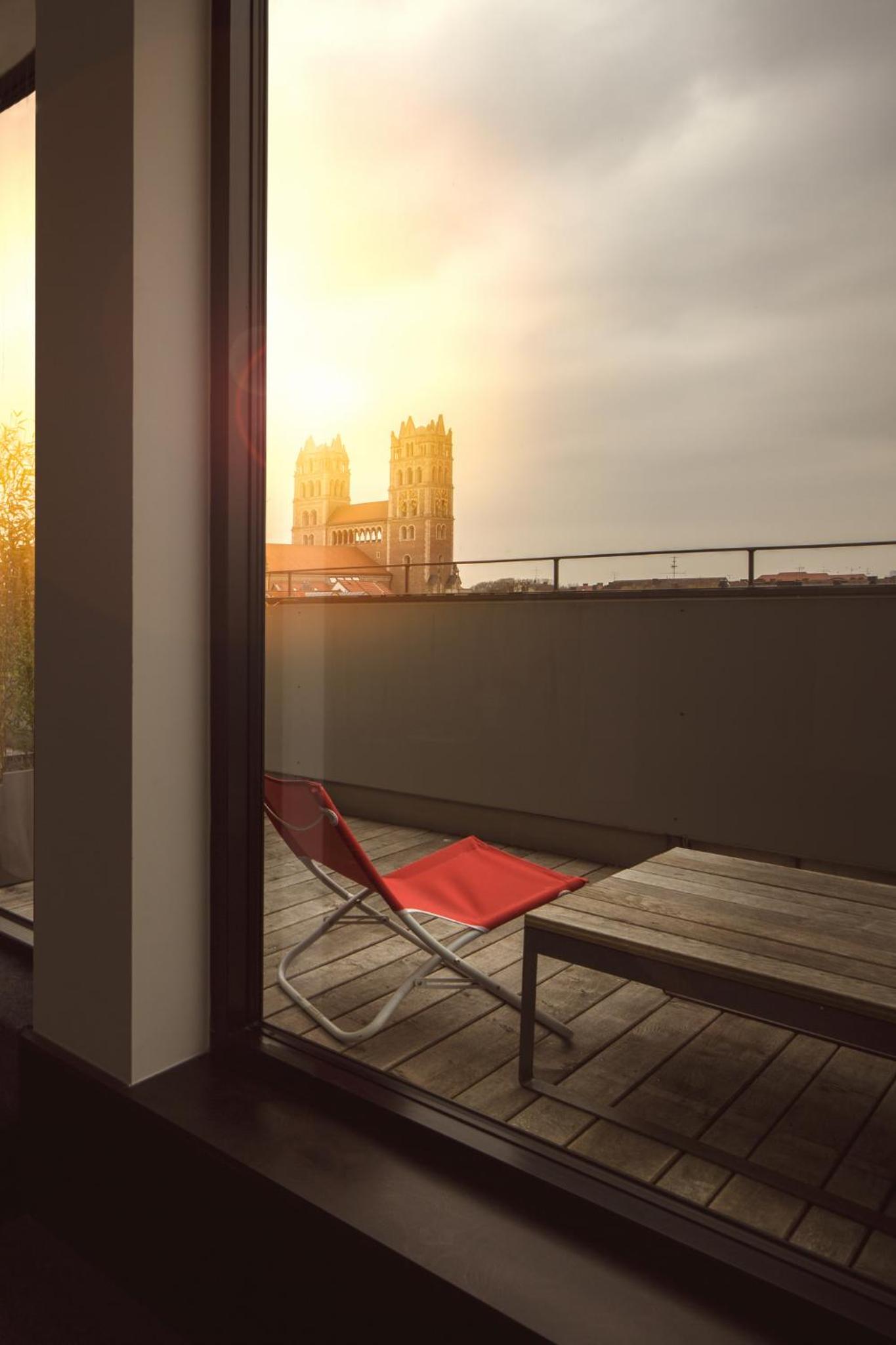 Smart Penthouse
