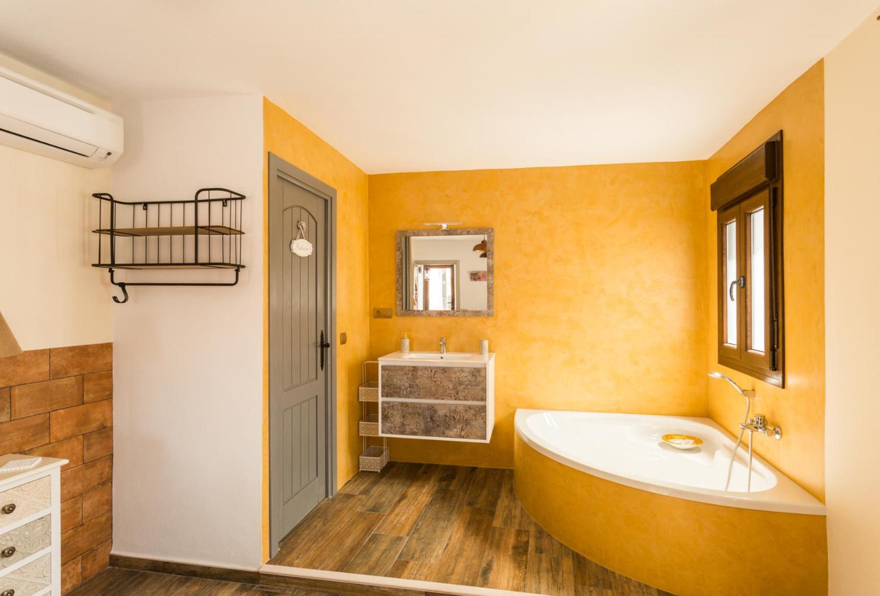 Deluxe Suite photo 2