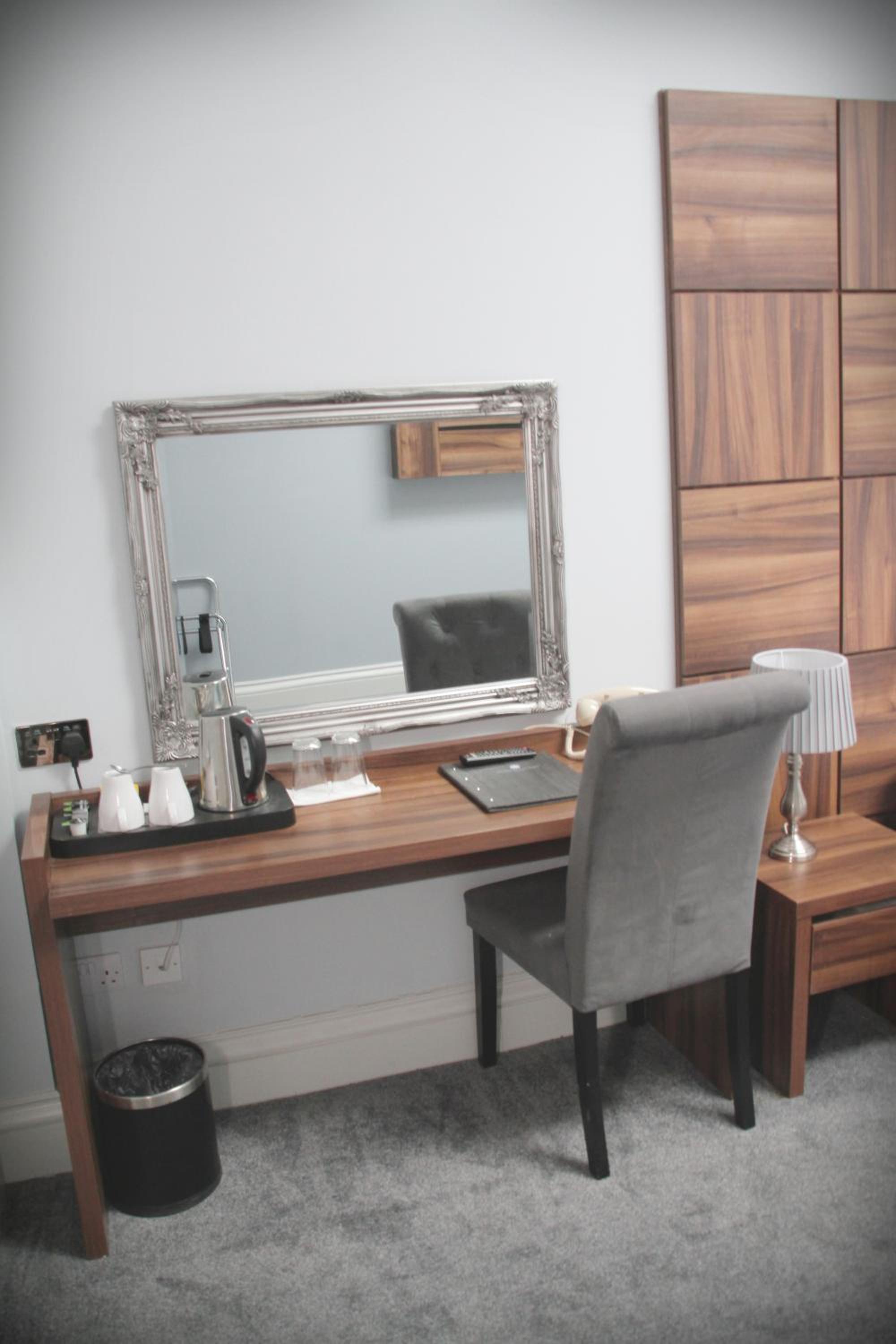 Cozy Small Room photo 1