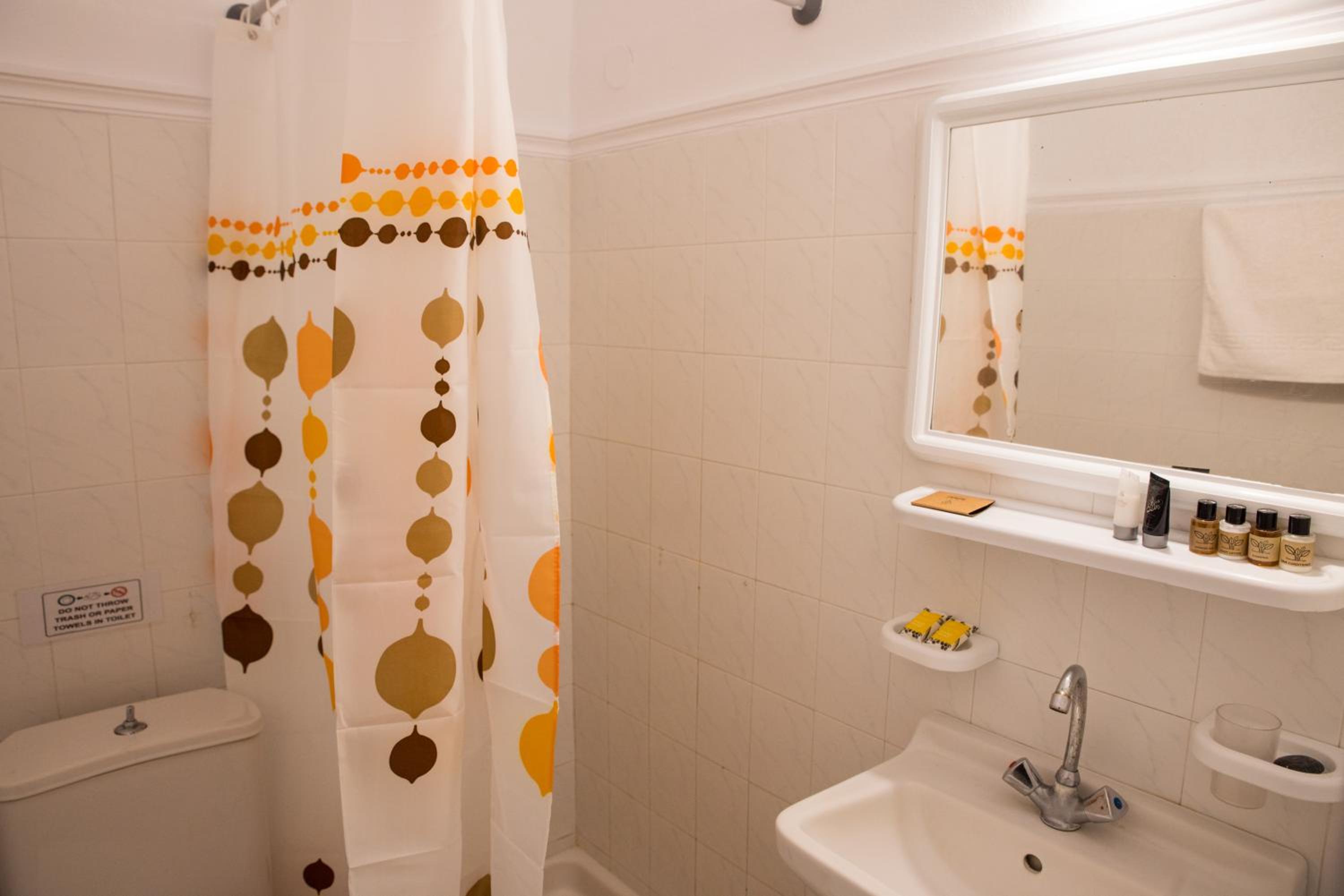 Budget Double or Twin Room - Photo 11