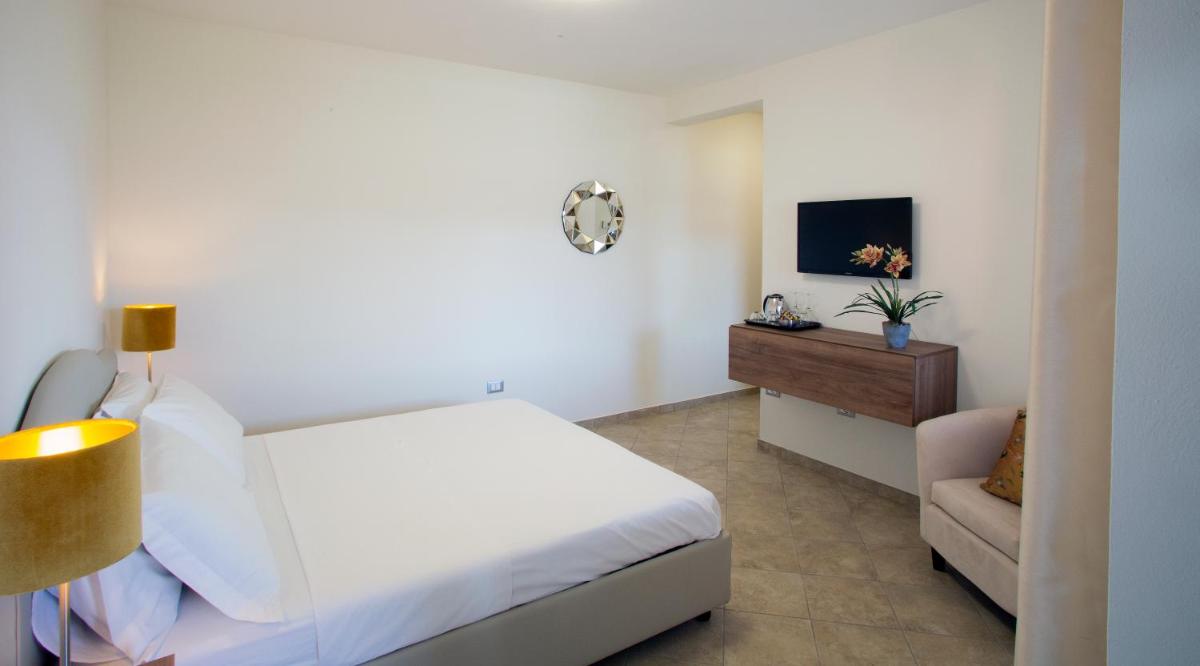 Double Room photo 2