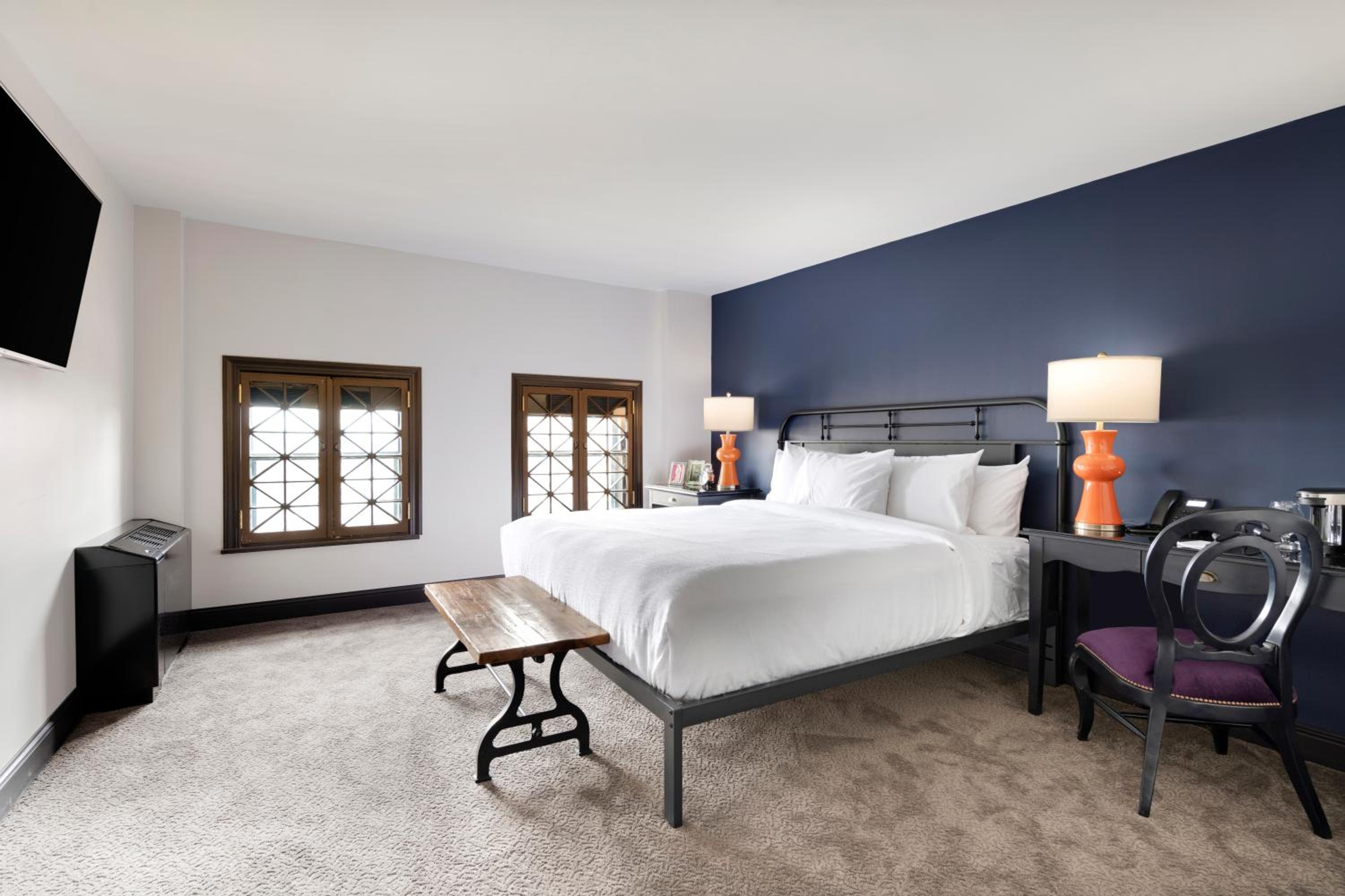 Standard King Room