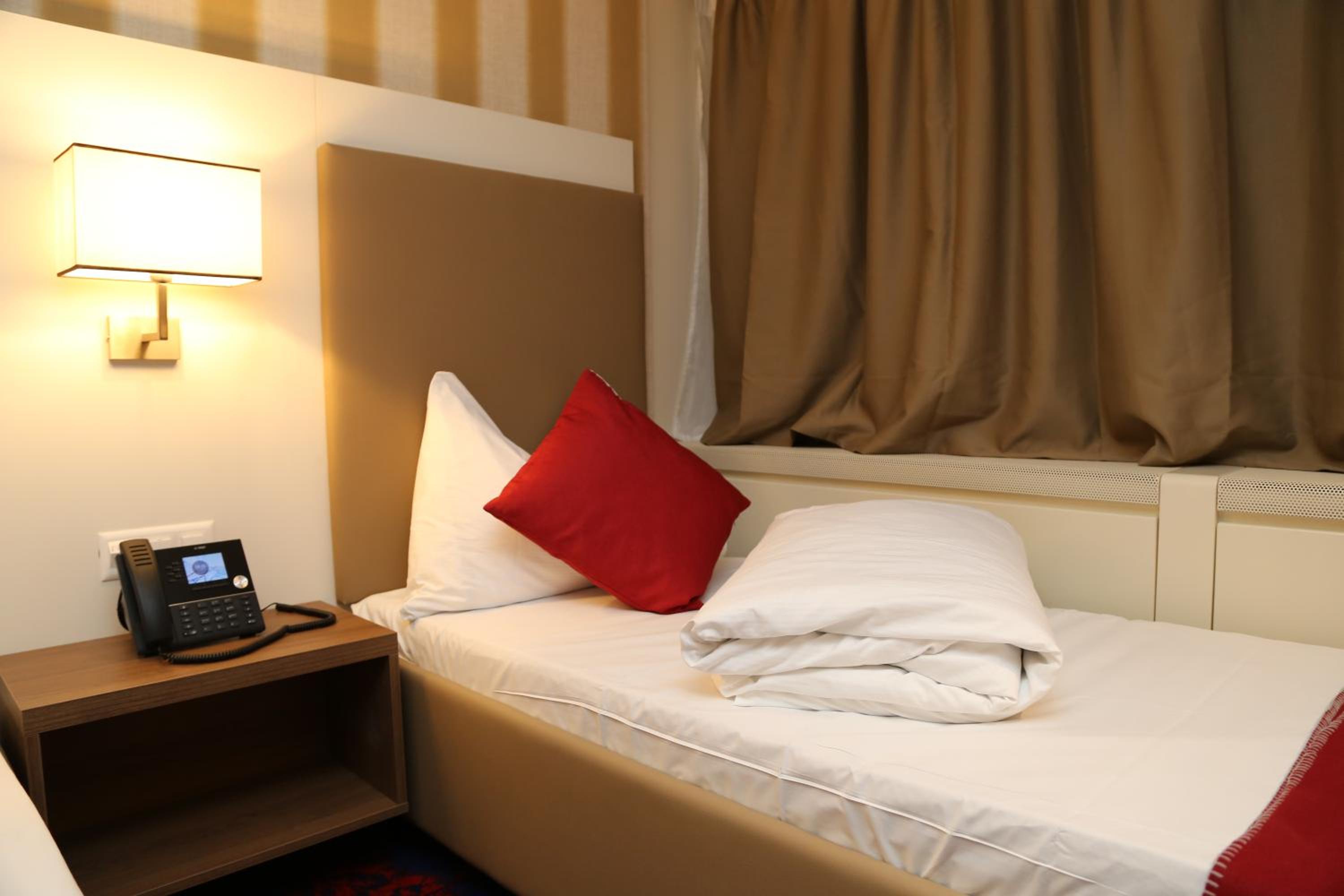 Single Room with Terrace