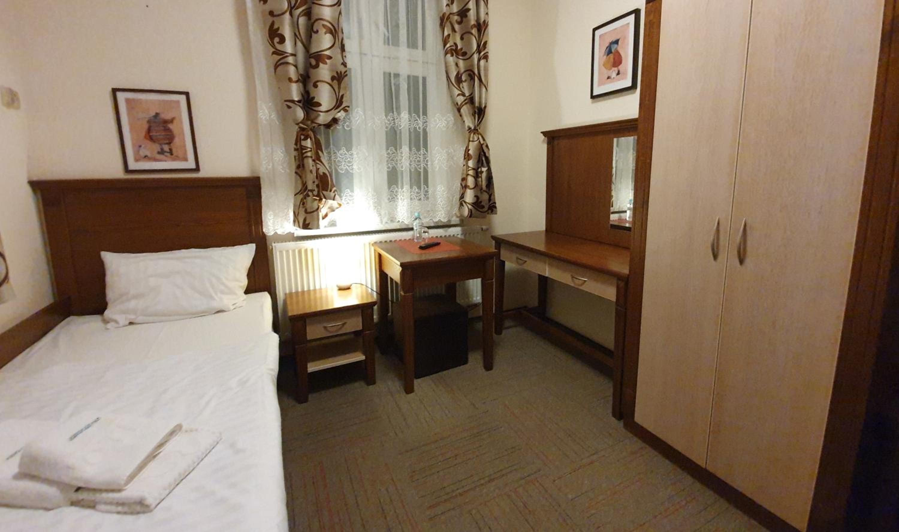 Economy Single Room photo 2