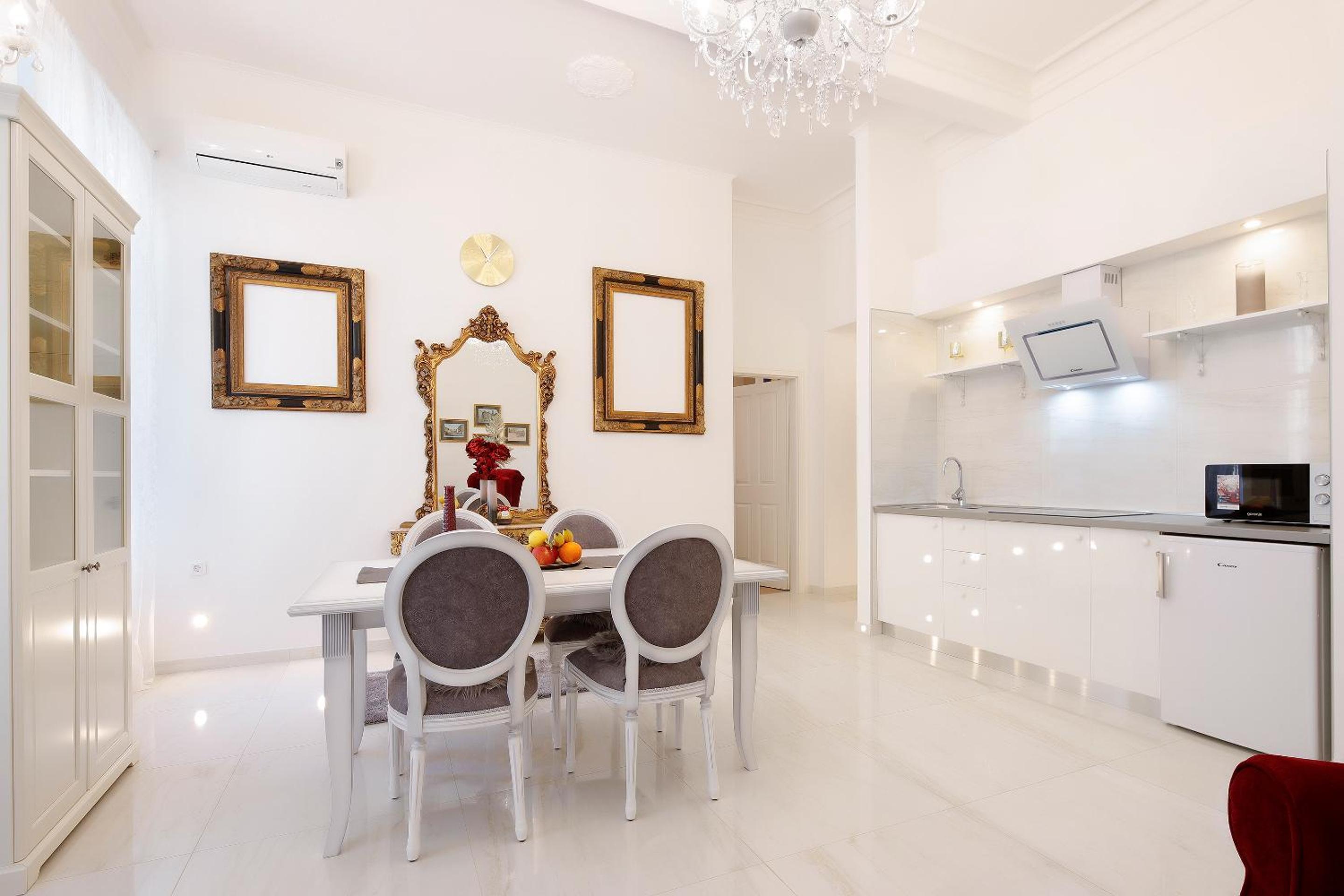 Apartment - Photo 40