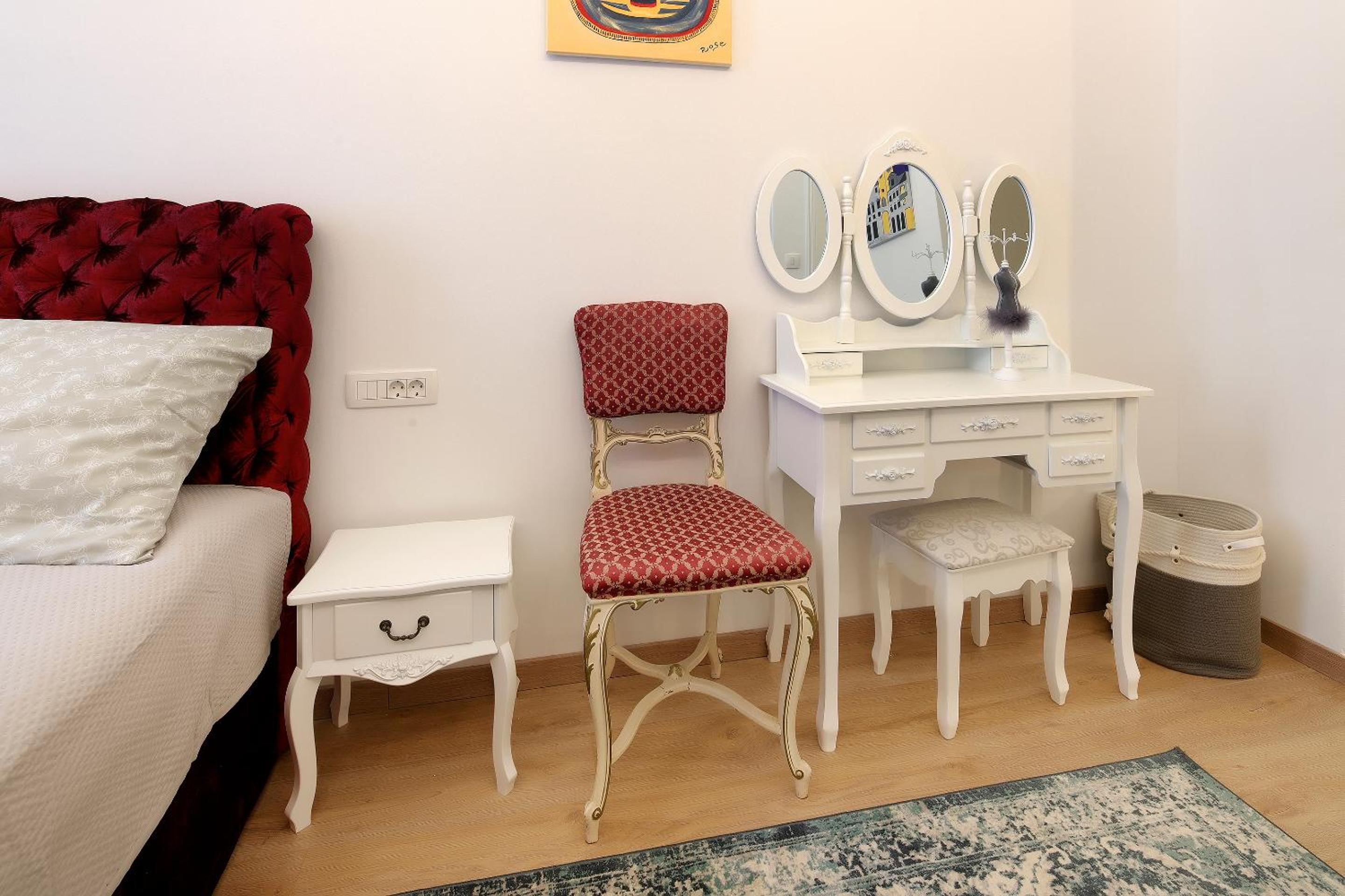 Apartment - Photo 1