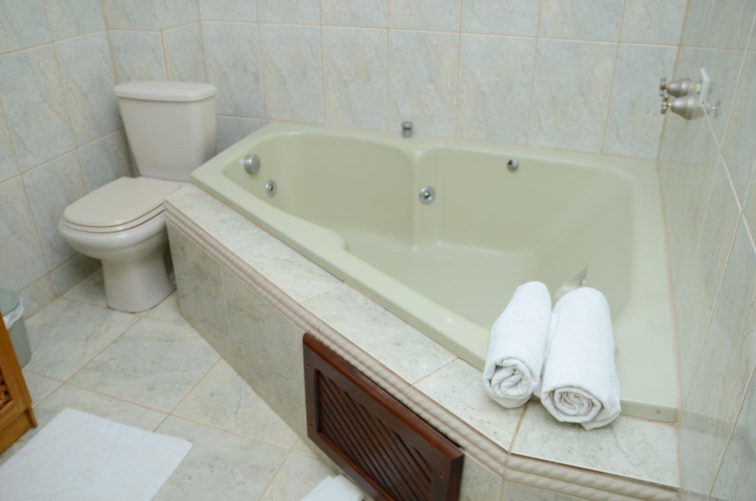 Deluxe Double Room with Bath photo 2