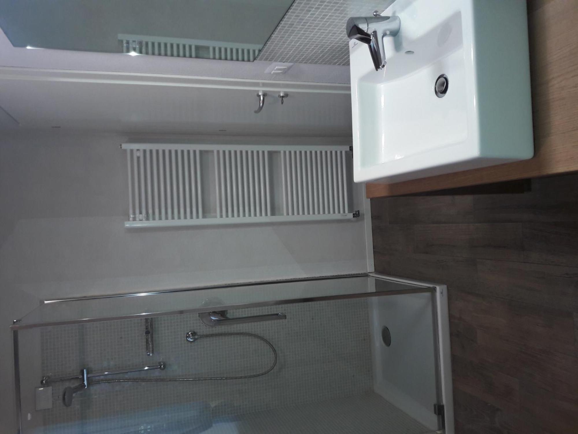 Deluxe King Room photo 2