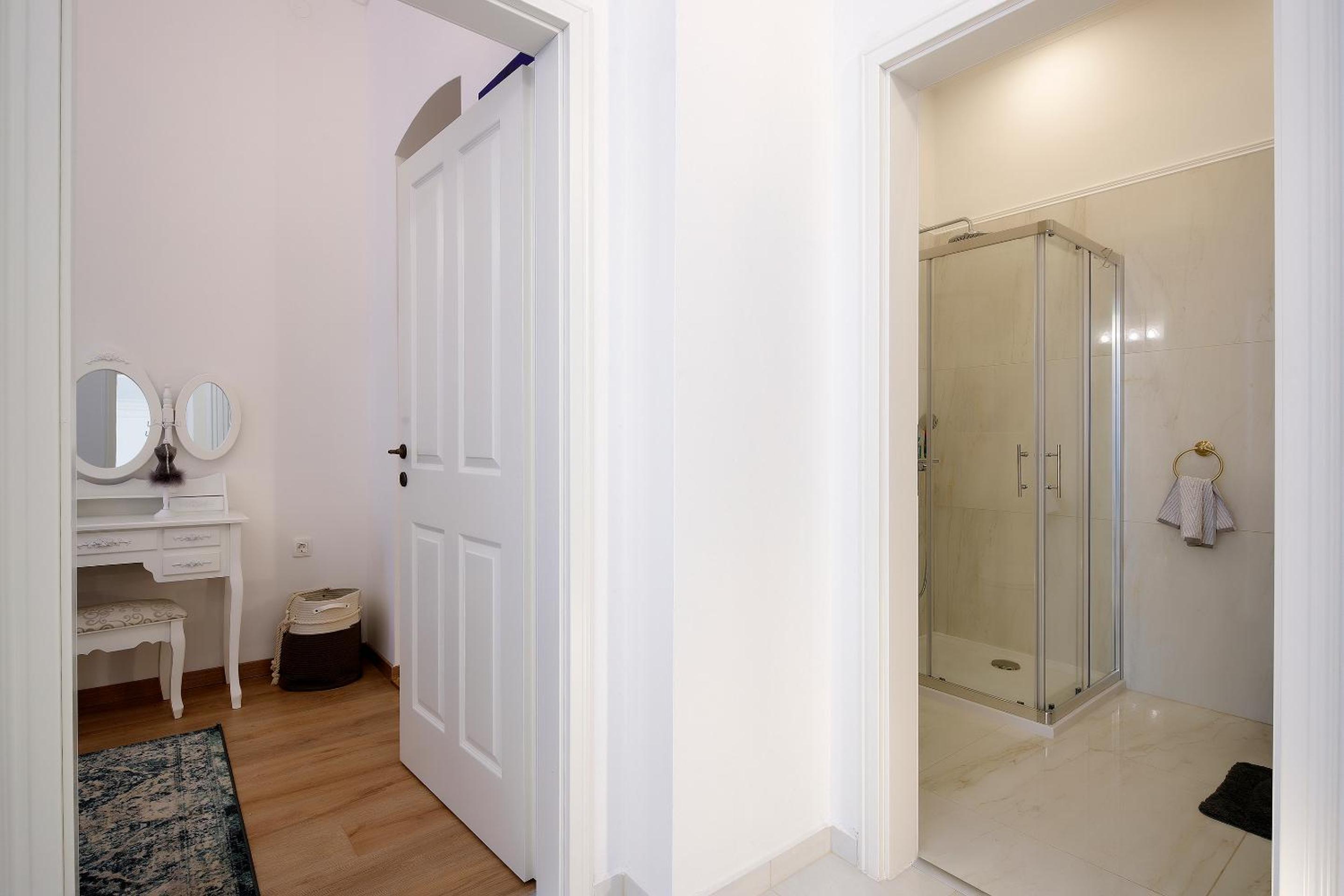 Apartment - Photo 18
