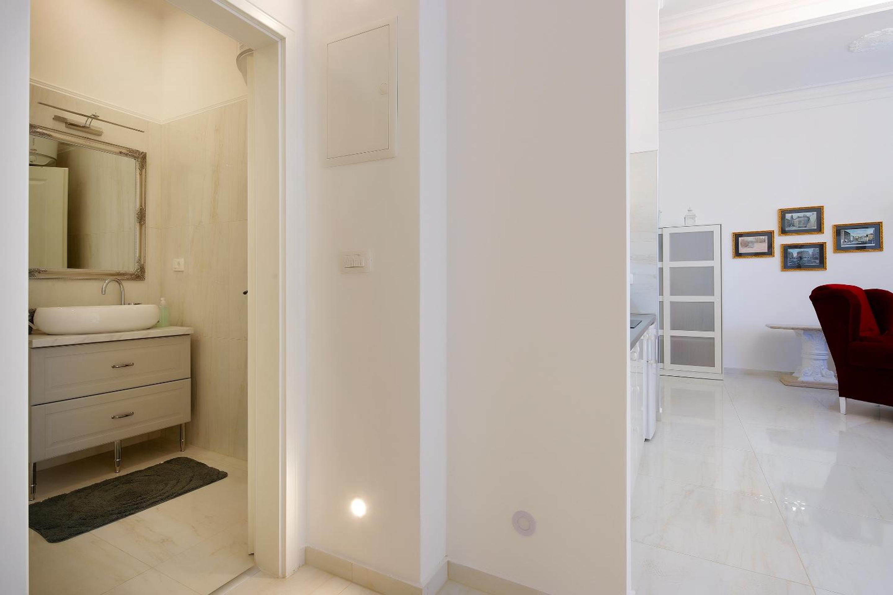 Apartment - Photo 19