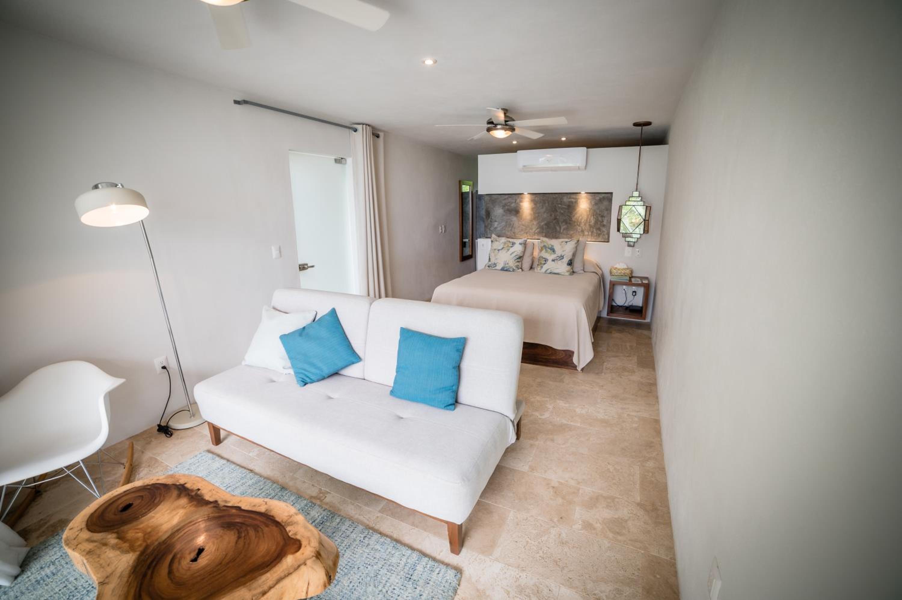 Deluxe Double Room with Sea View photo 1
