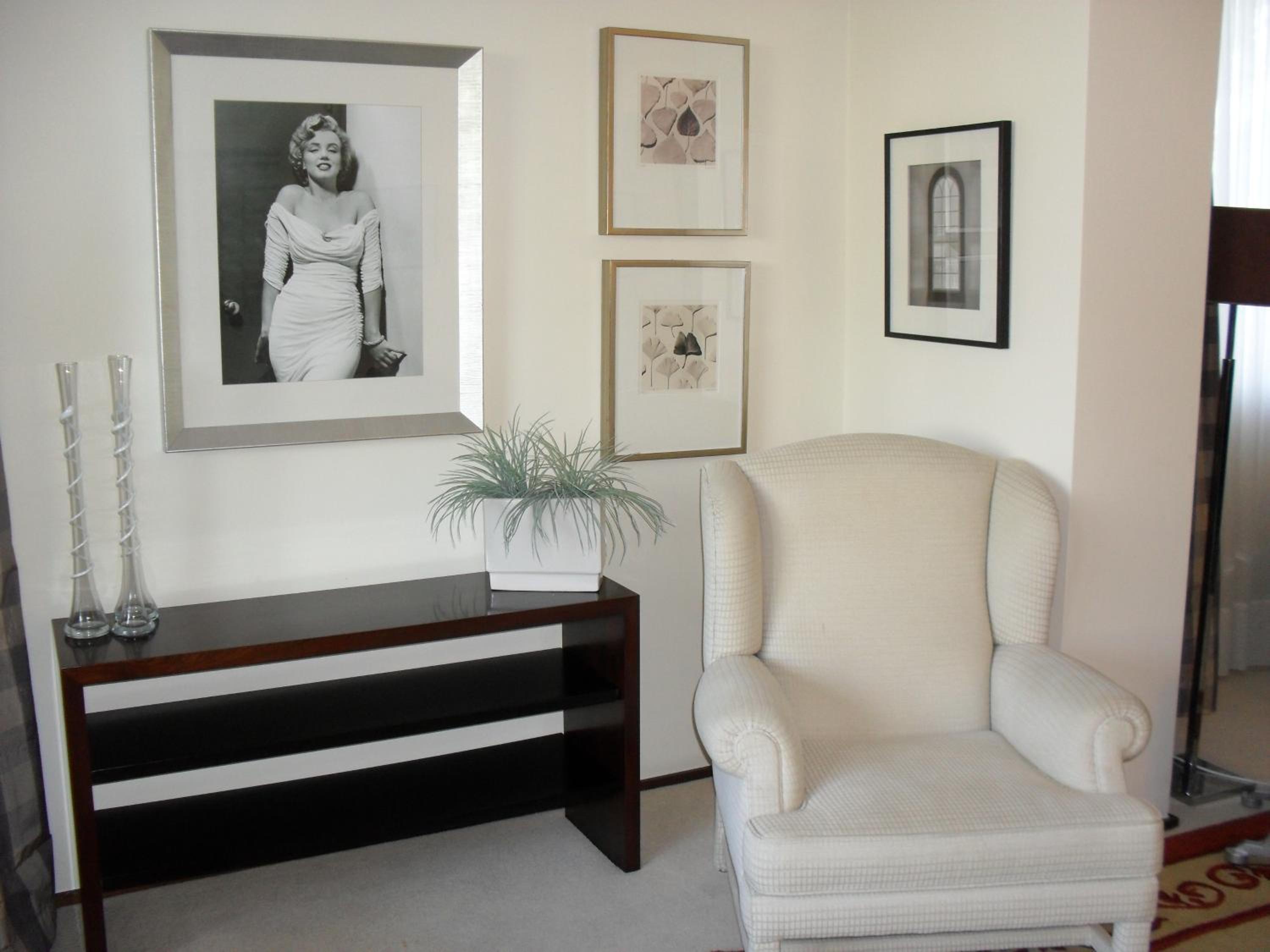 Suite - Photo 10