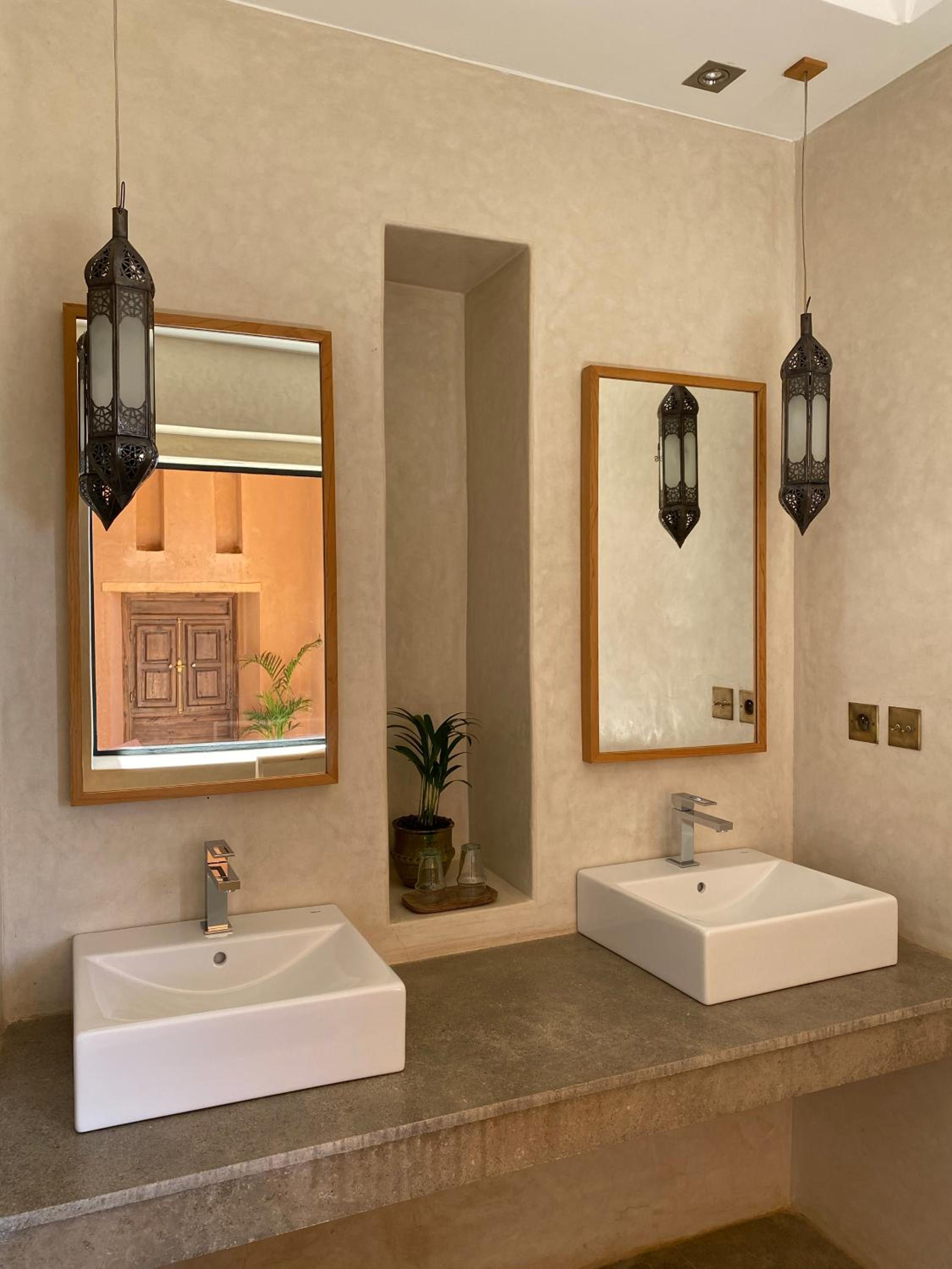 Suite - Photo 2