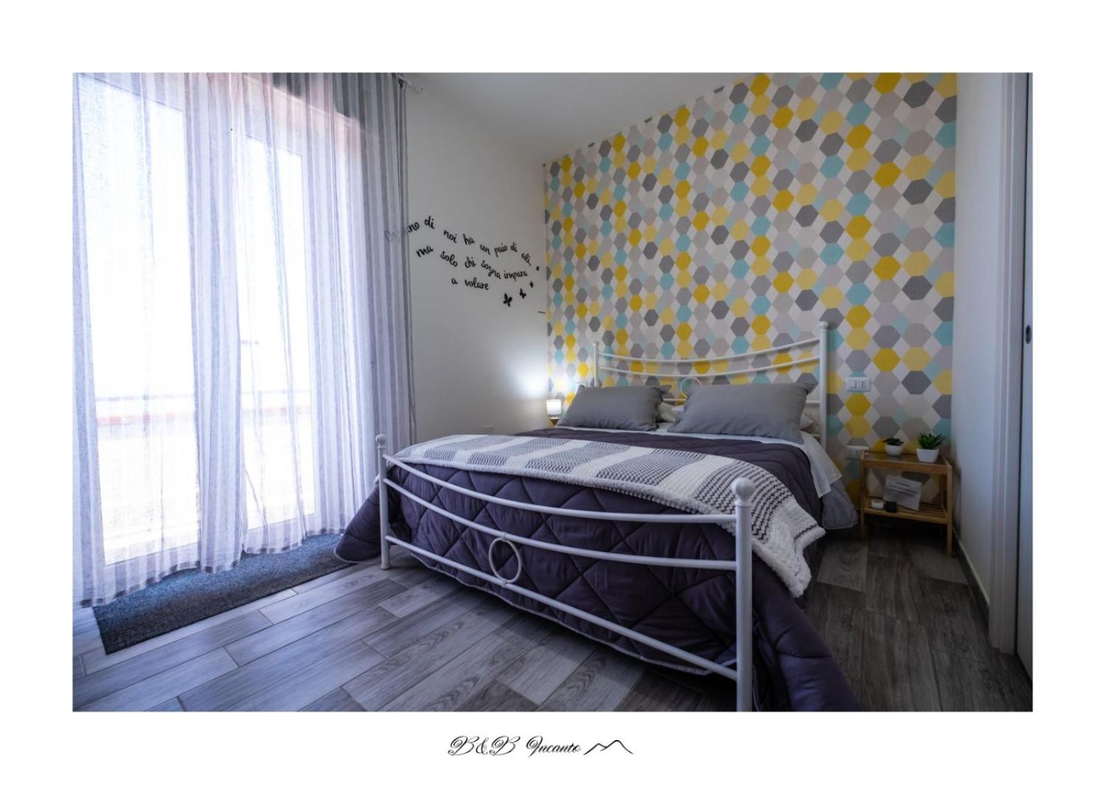 Deluxe Double Room with Extra Bed - Photo 4