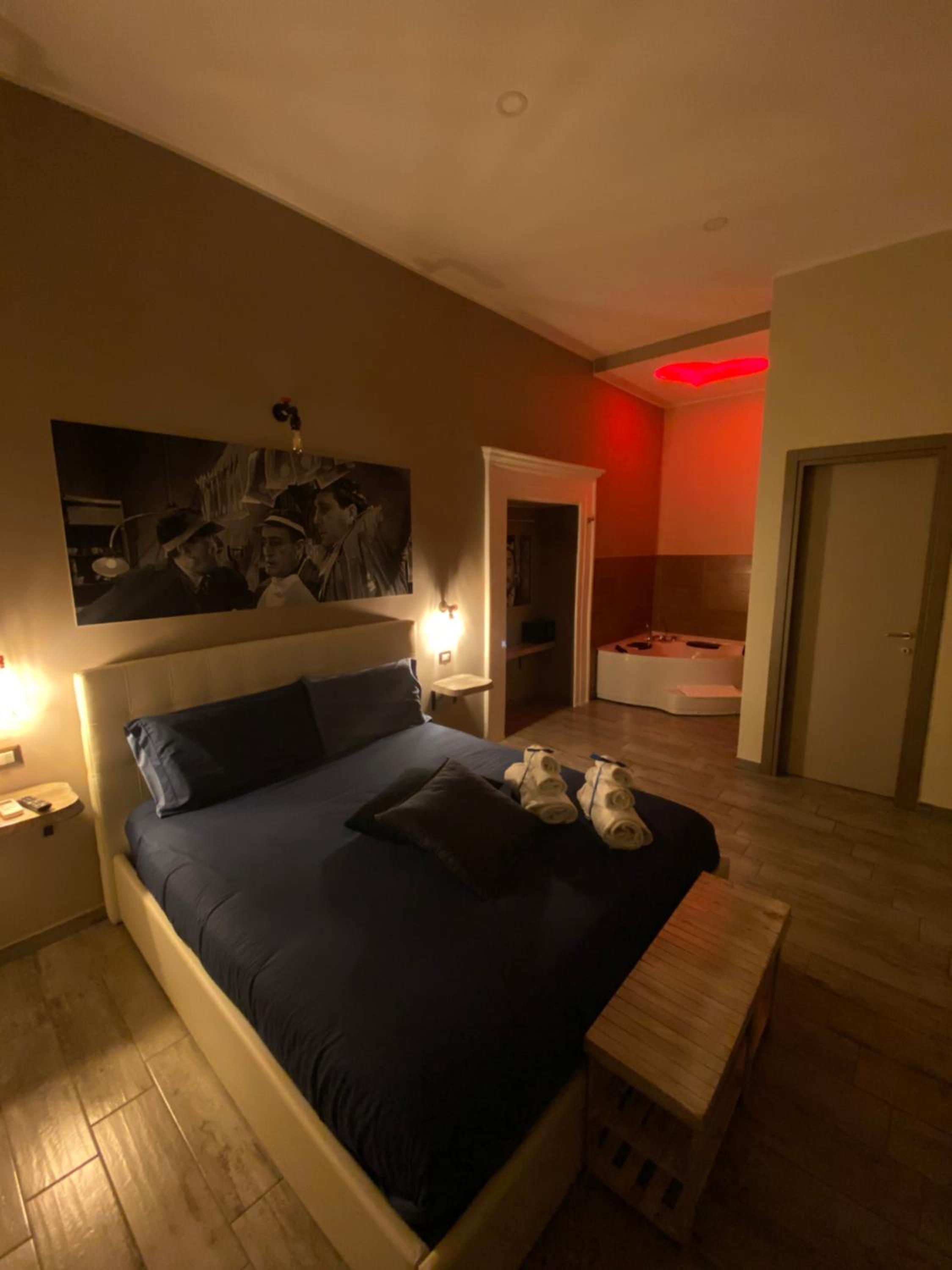 Deluxe Suite with Spa Bath