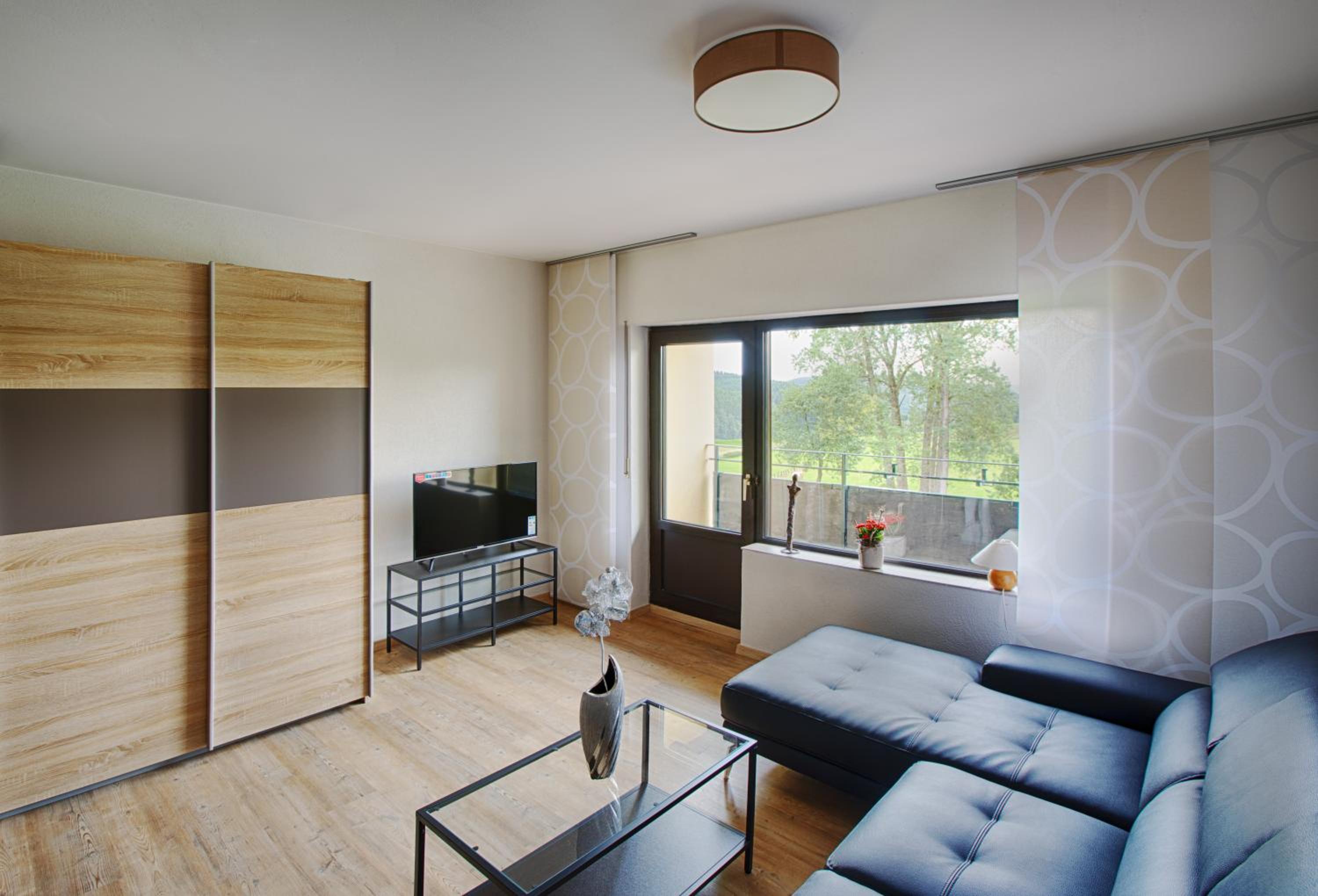 Junior Suite with Balcony photo 3