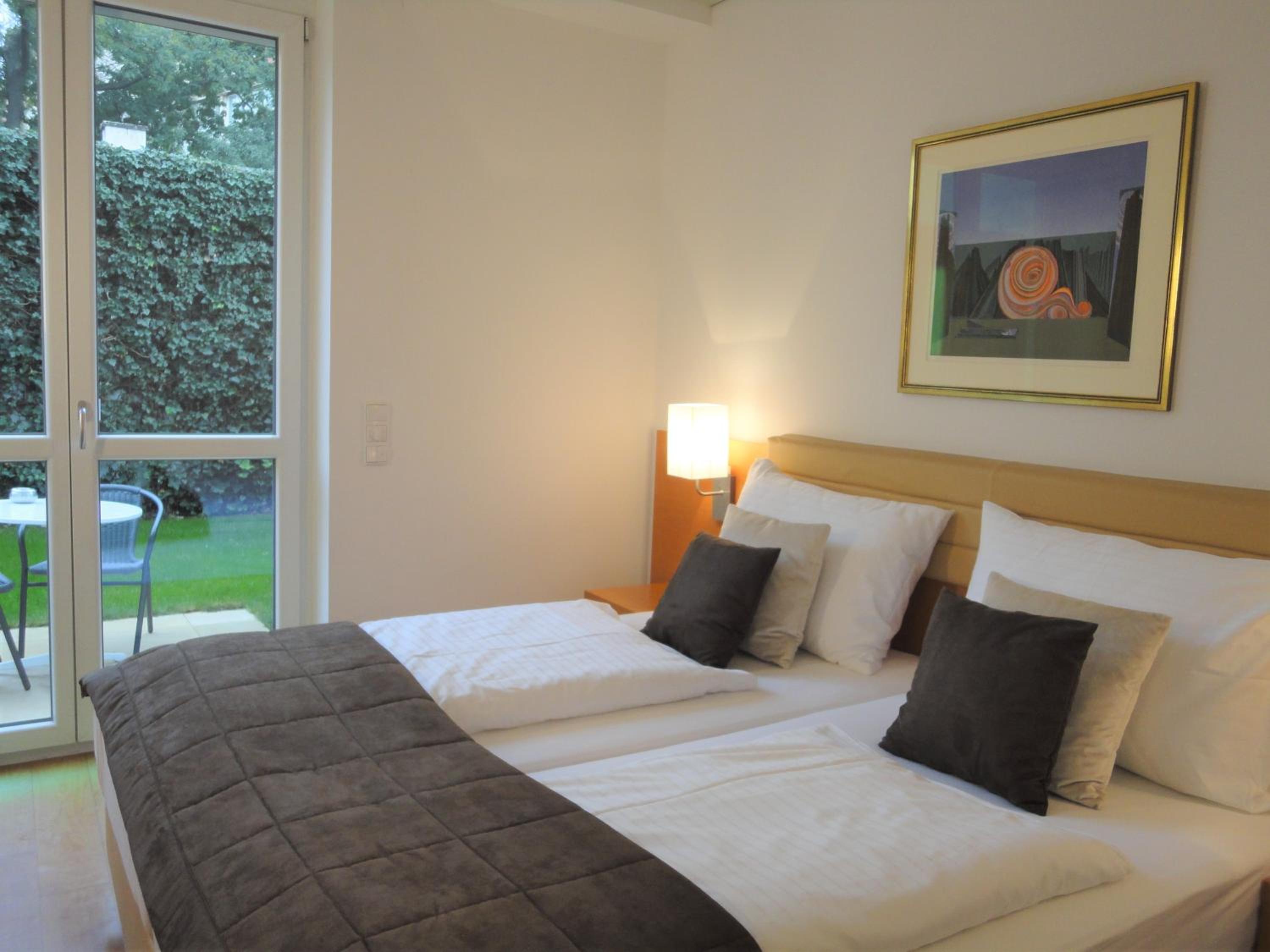 Double Room - Photo 17